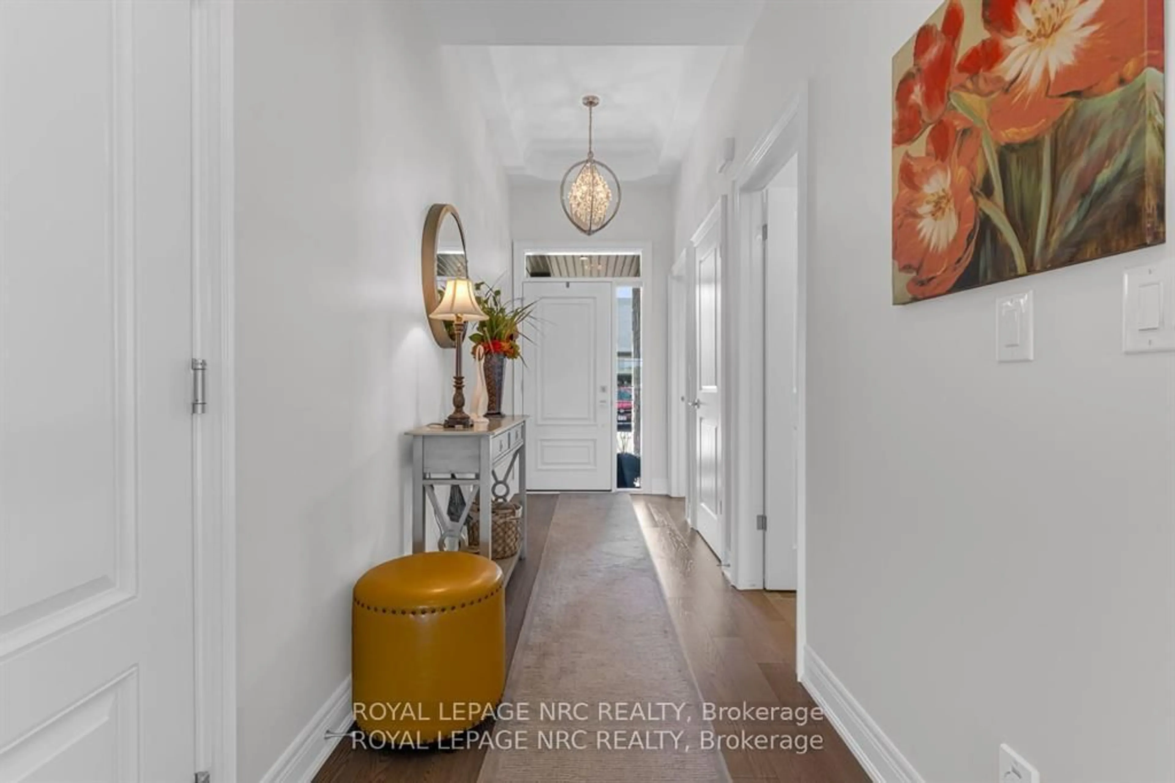 Indoor entryway for 180 Port Robinson Rd #48, Pelham Ontario L0S 1E6