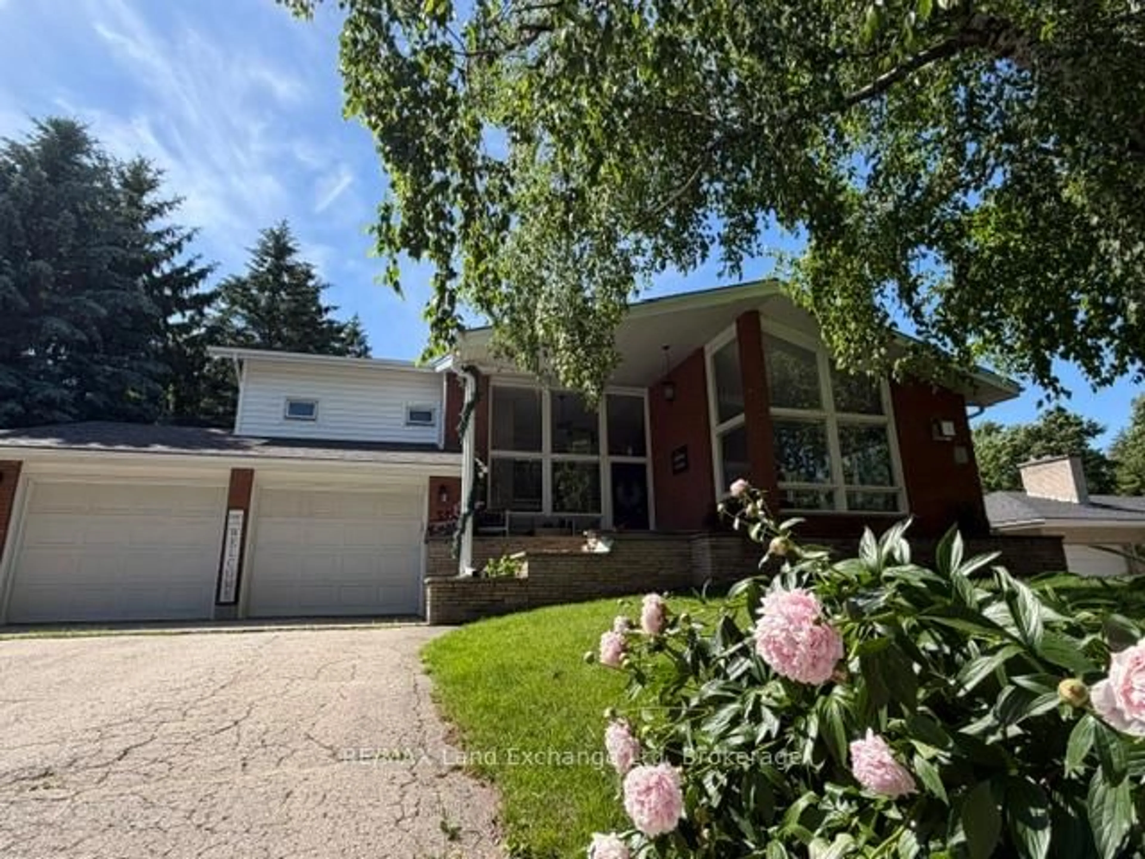 Unknown for 320 Summit Dr, North Huron Ontario N0G 2W0