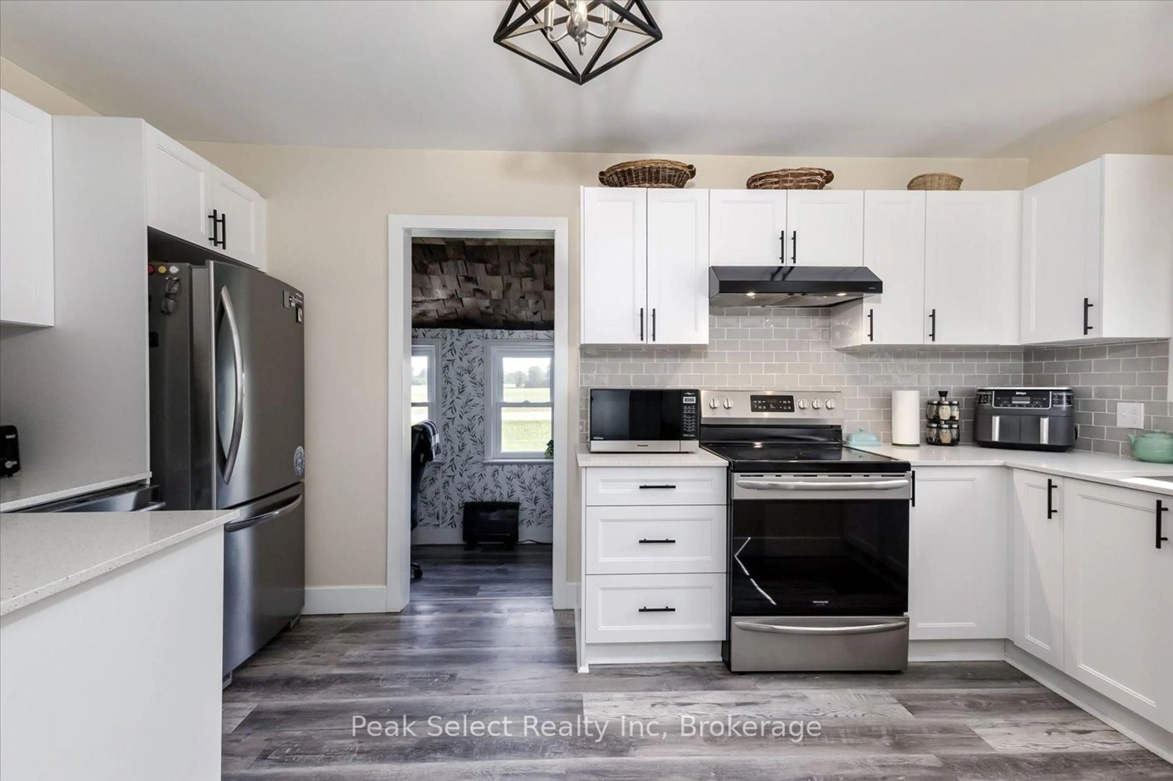 Open concept kitchen, ceramic/tile floor for 3974 15 Line, Perth South Ontario N4X 1C5
