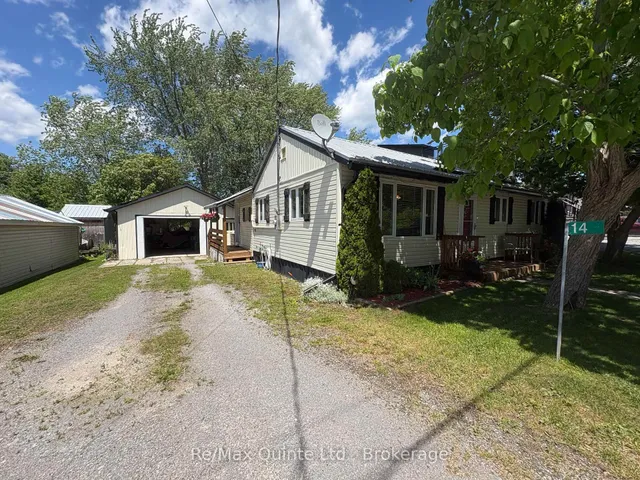 14 Bay Ave, Prince Edward County 3