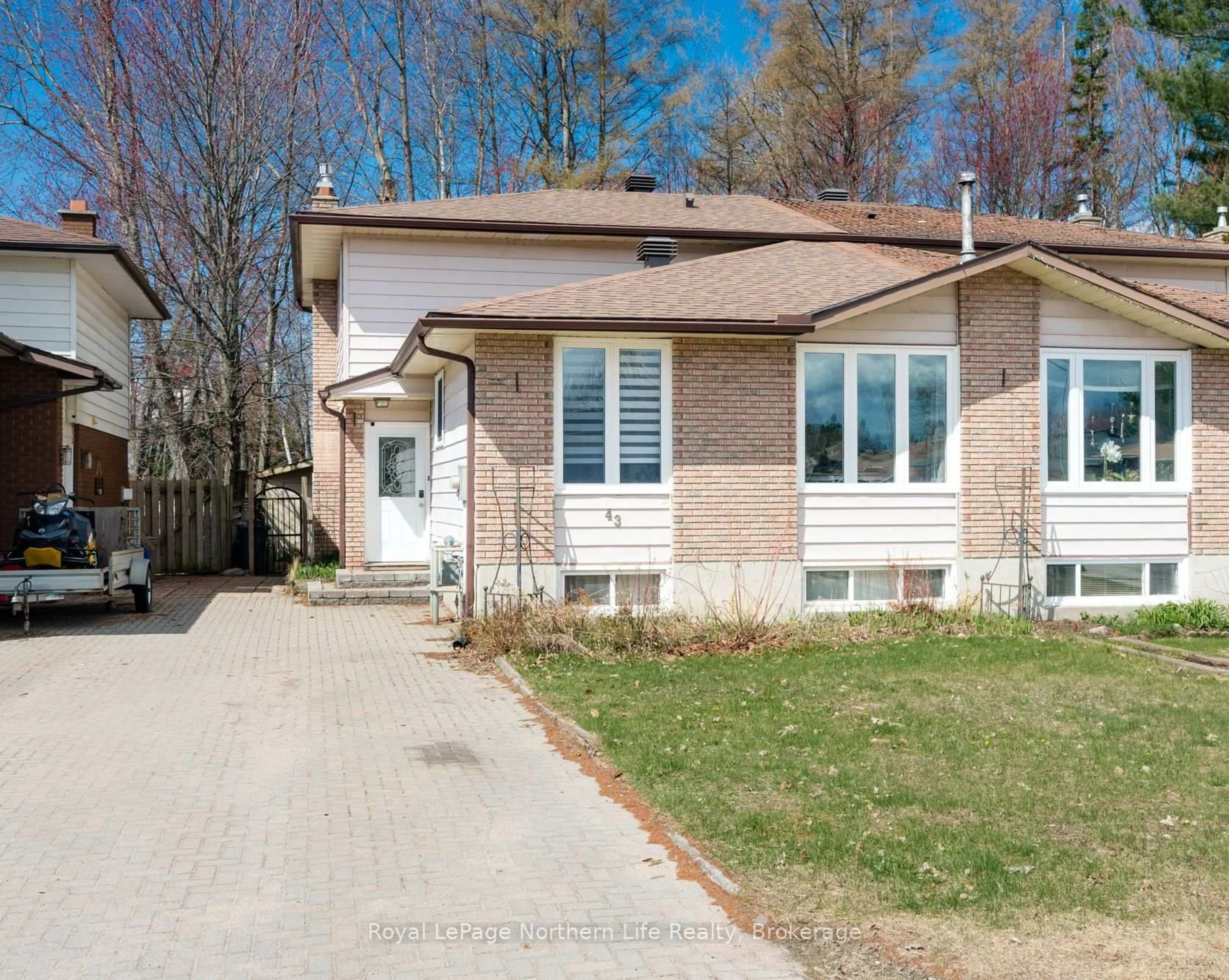 Unknown for 43 Harris Dr, North Bay Ontario P1A 3Z1