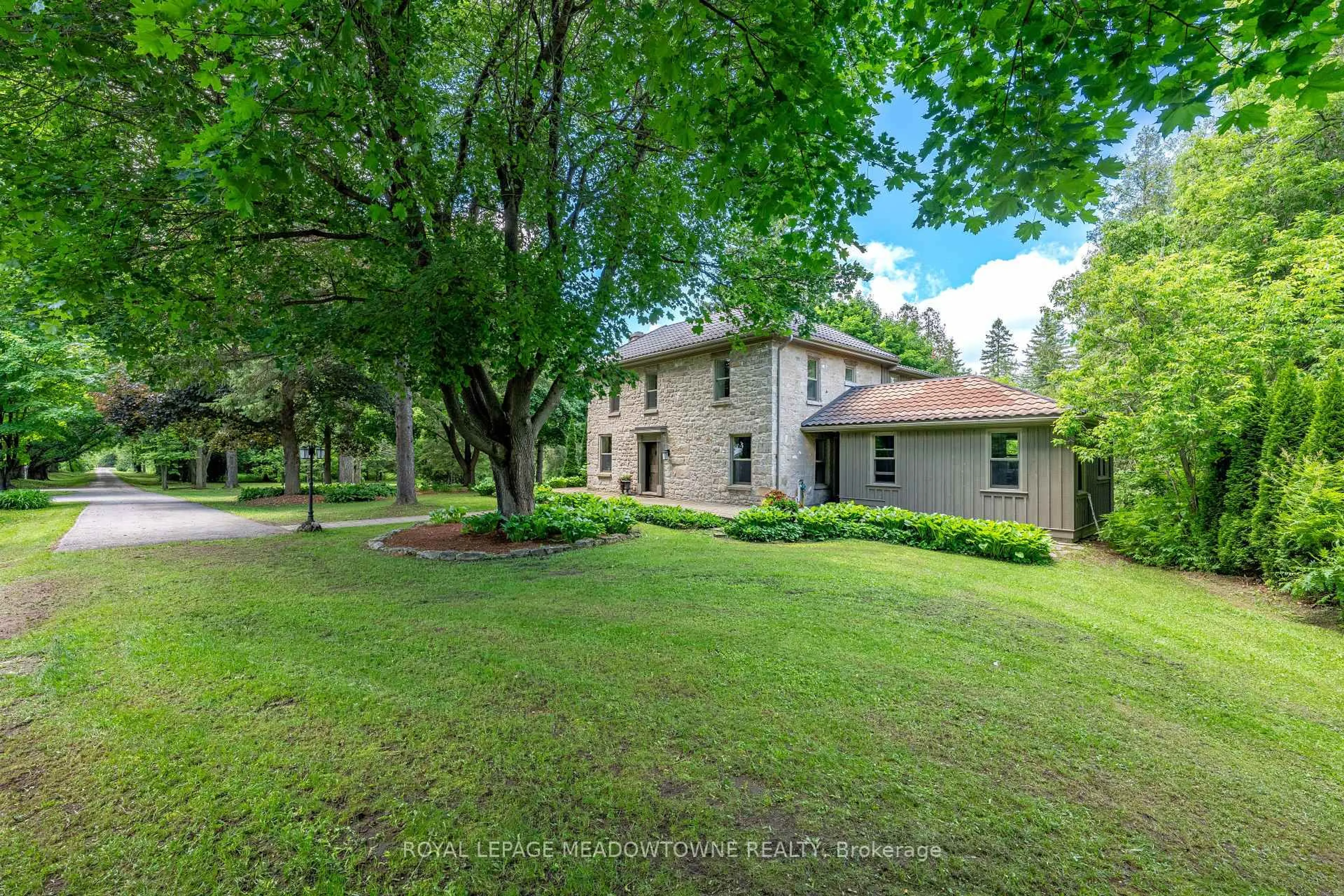 A pic from outside/outdoor area/front of a property/back of a property/a pic from drone, unknown for 5405 Wellington Rd 52, Erin Ontario N0B 1T0