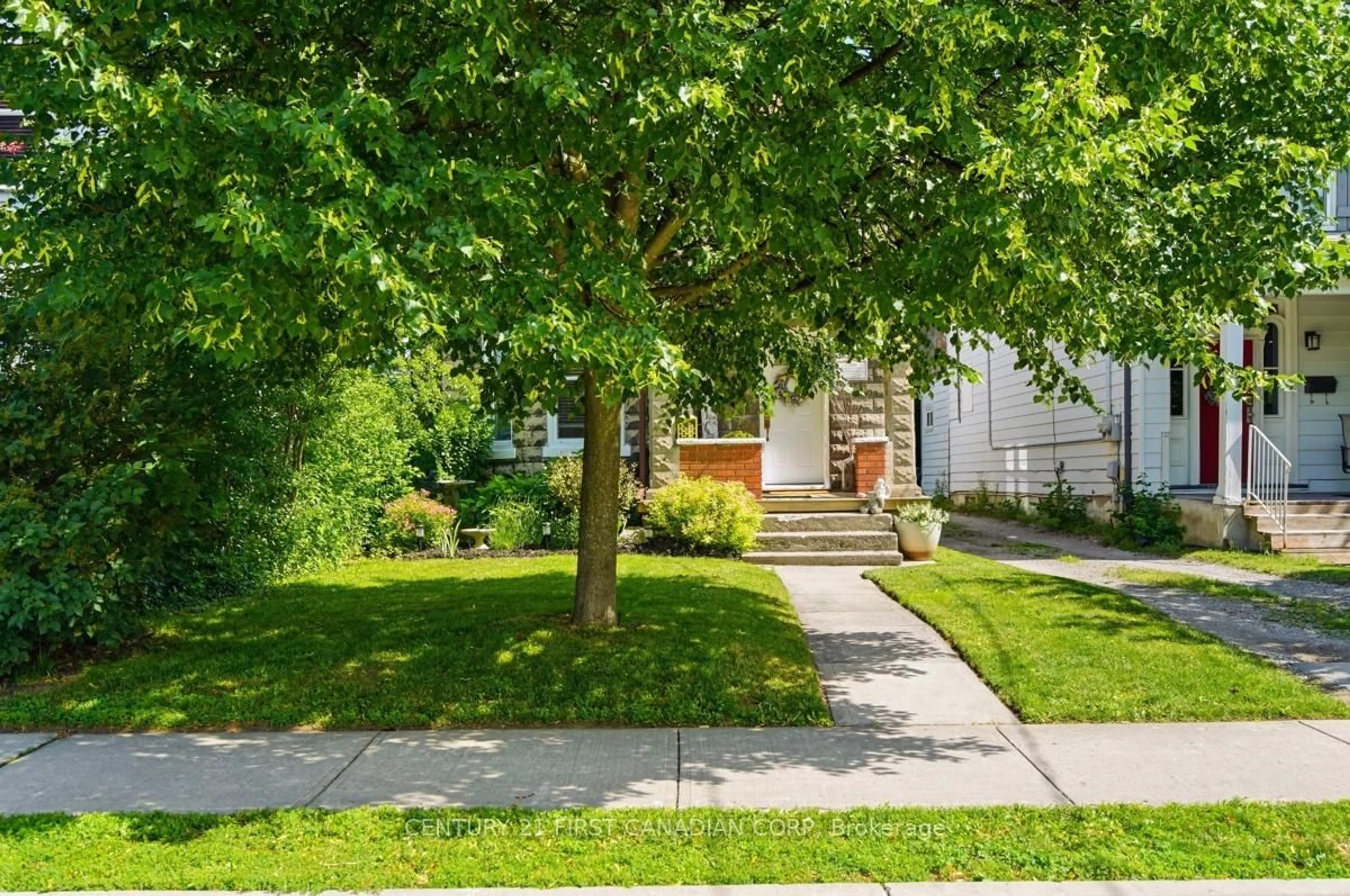 Patio, street for 56 Euclid Ave, London South Ontario N6C 1C1