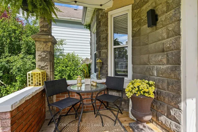 56 Euclid Ave, London South 5