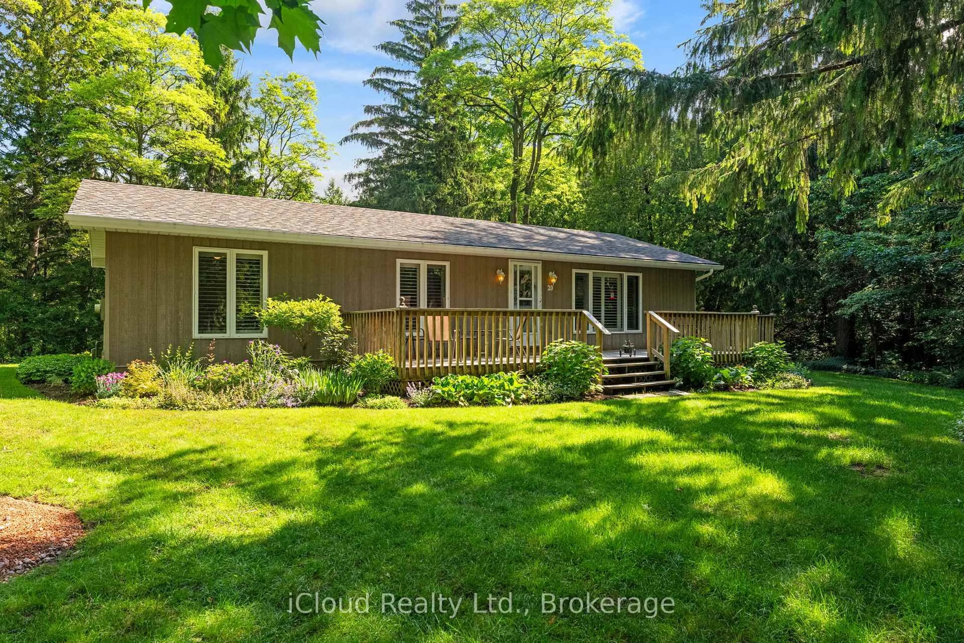 A pic from outside/outdoor area/front of a property/back of a property/a pic from drone, unknown for 20 Mactavesh Cres, Bluewater Ontario N0M 1G0