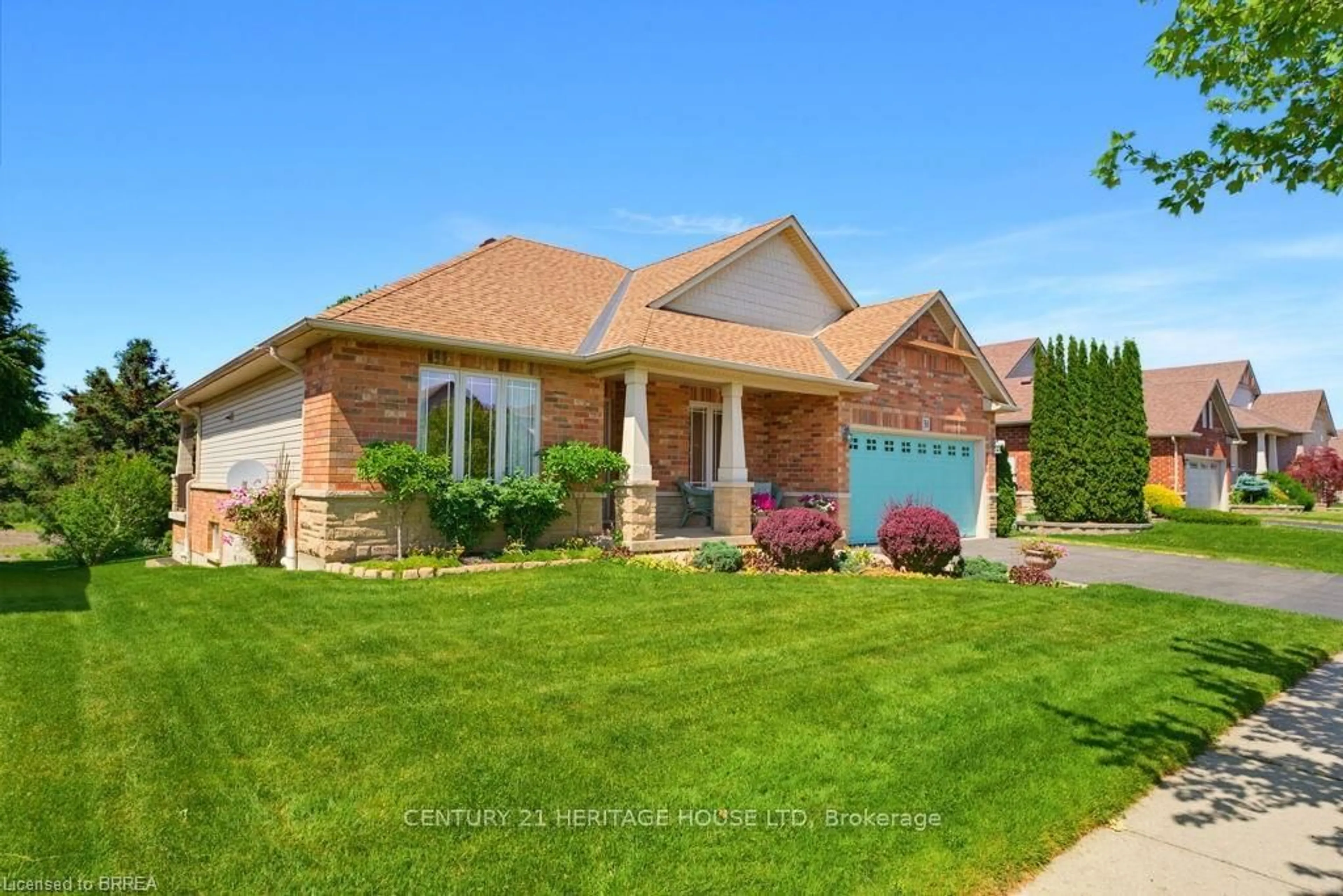 Home with brick exterior material, street for 30 Cobblestone Dr, Brant Ontario N3L 4G1