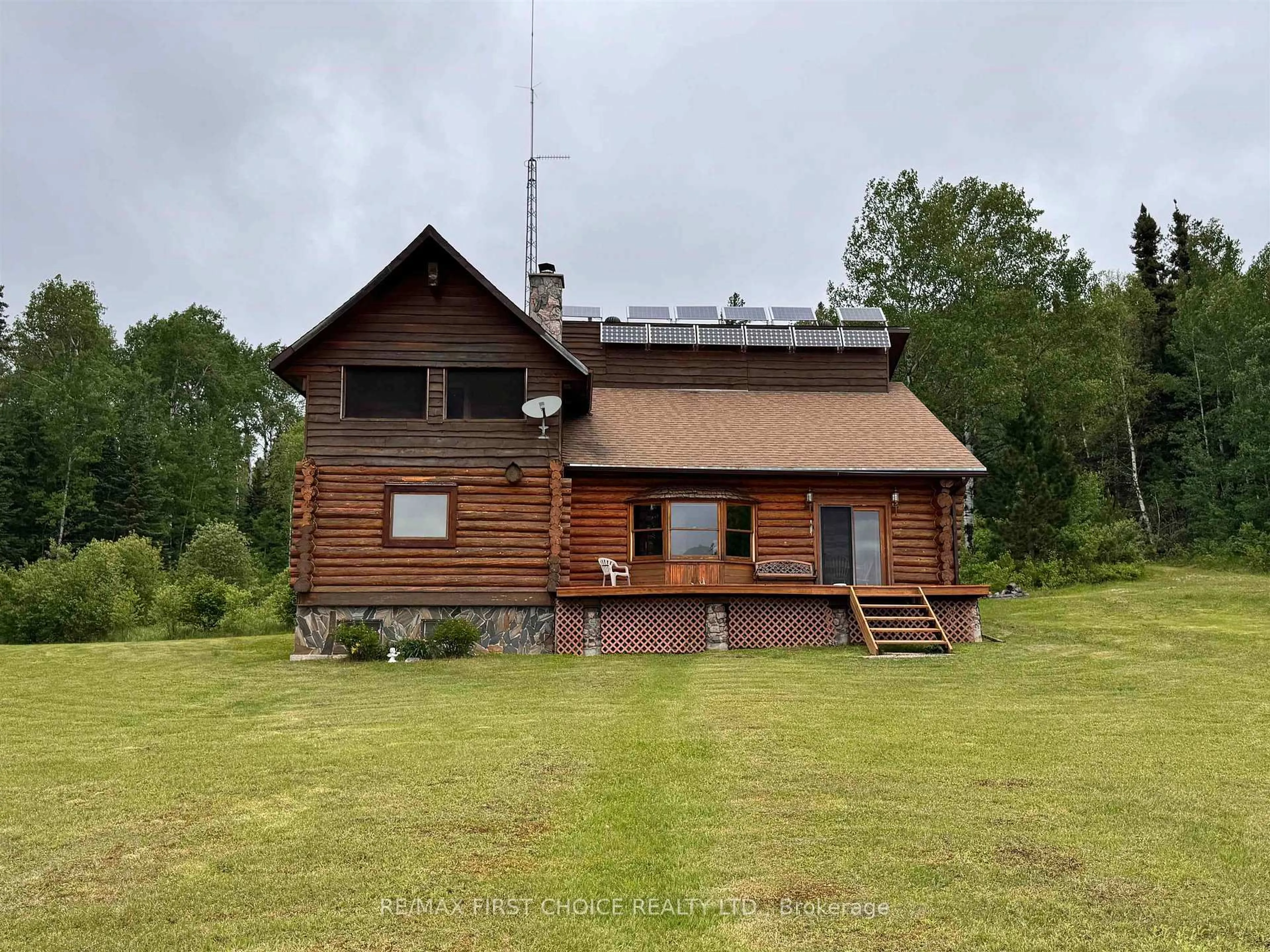 A pic from outside/outdoor area/front of a property/back of a property/a pic from drone, building for 26 Cliff, Kenora Remote Area Ontario P0V 2V0
