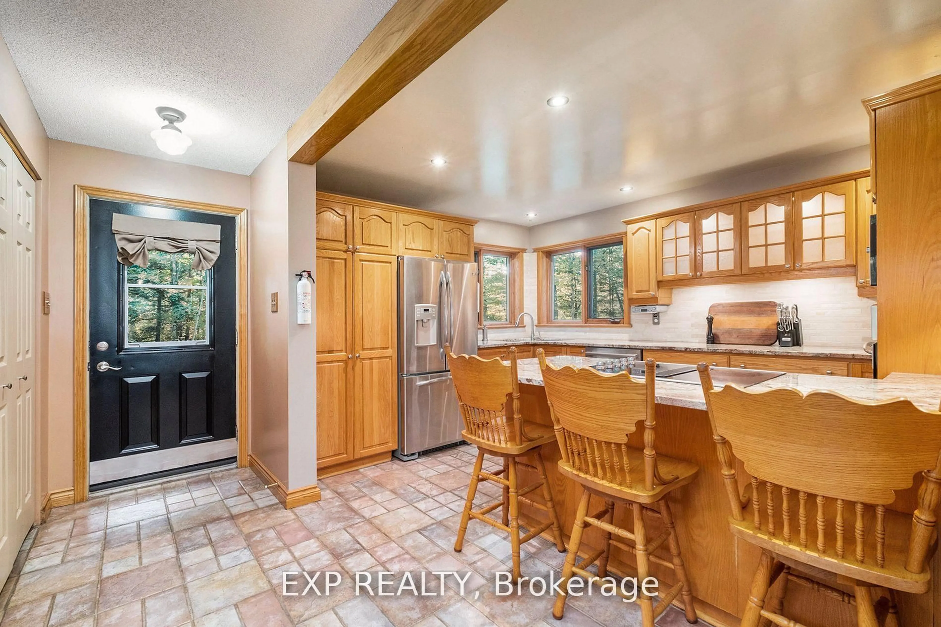Open concept kitchen, ceramic/tile floor for 325 Haskins Rd, North Grenville Ontario K0G 1N0