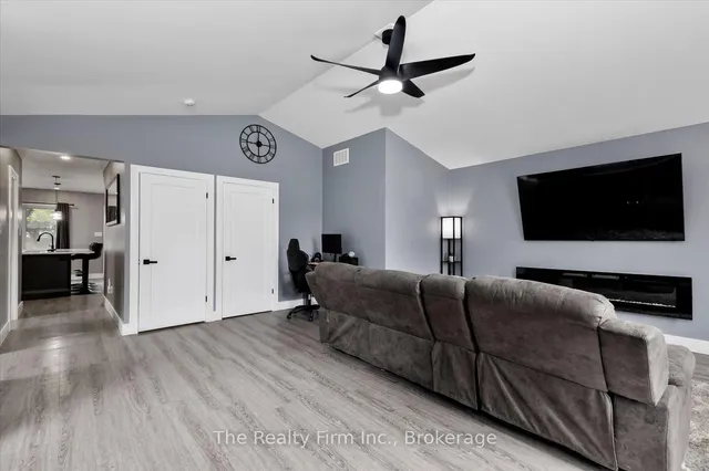 374 West Gore St, Stratford 5