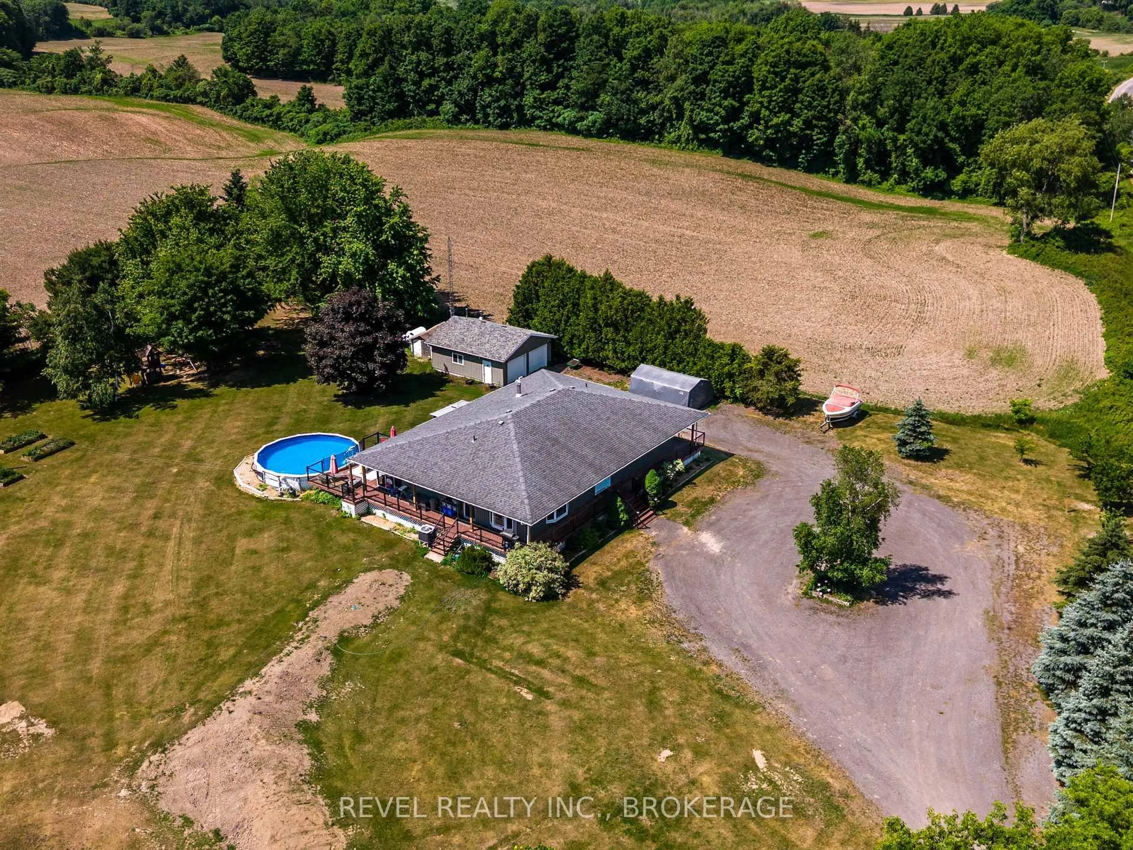 A pic from outside/outdoor area/front of a property/back of a property/a pic from drone, unknown for 2089 Sunbury Rd, Inverary Ontario K0H 1X0