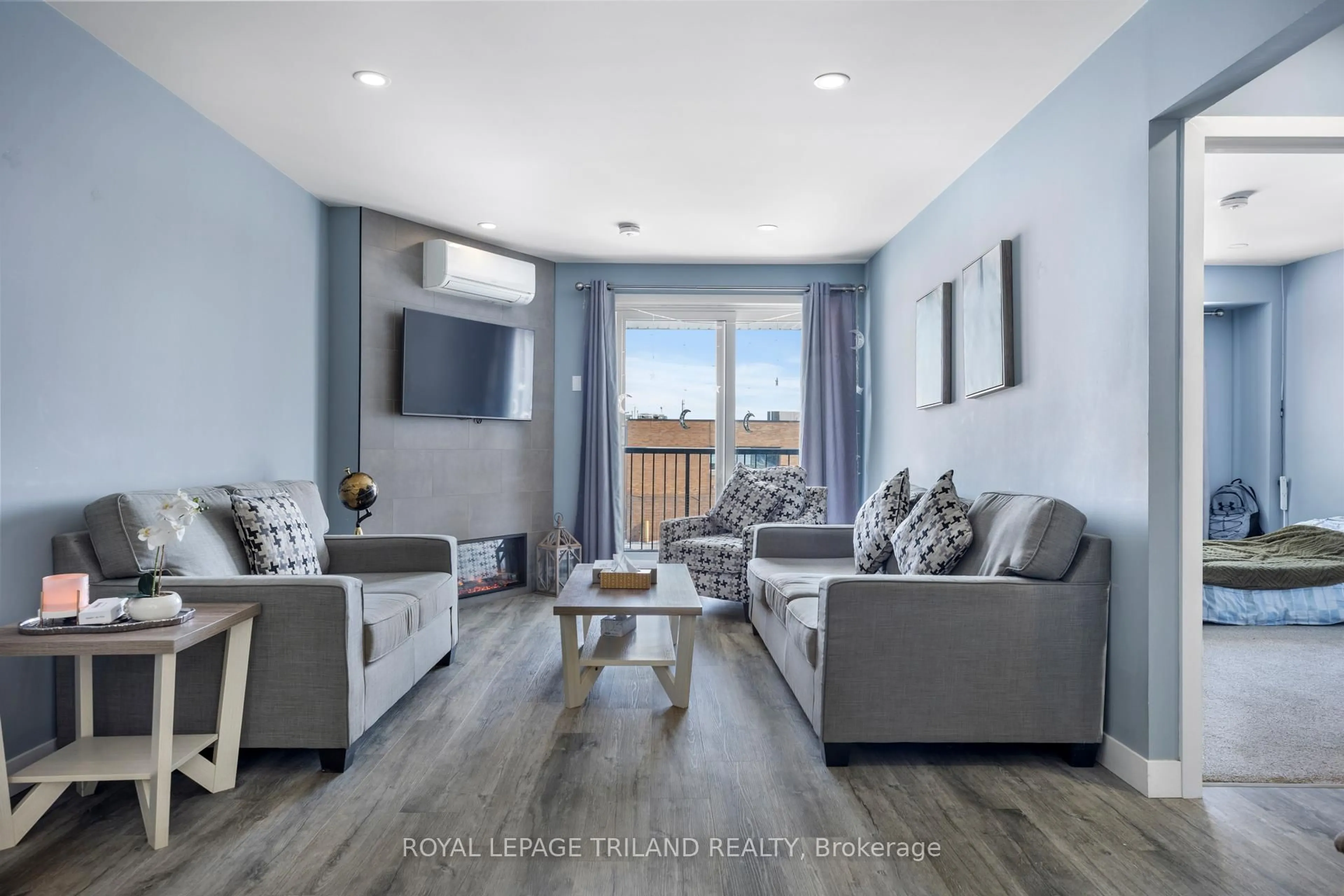 Living room with furniture, unknown for 1096 Jalna Blvd #97, London South Ontario N6E 2M2
