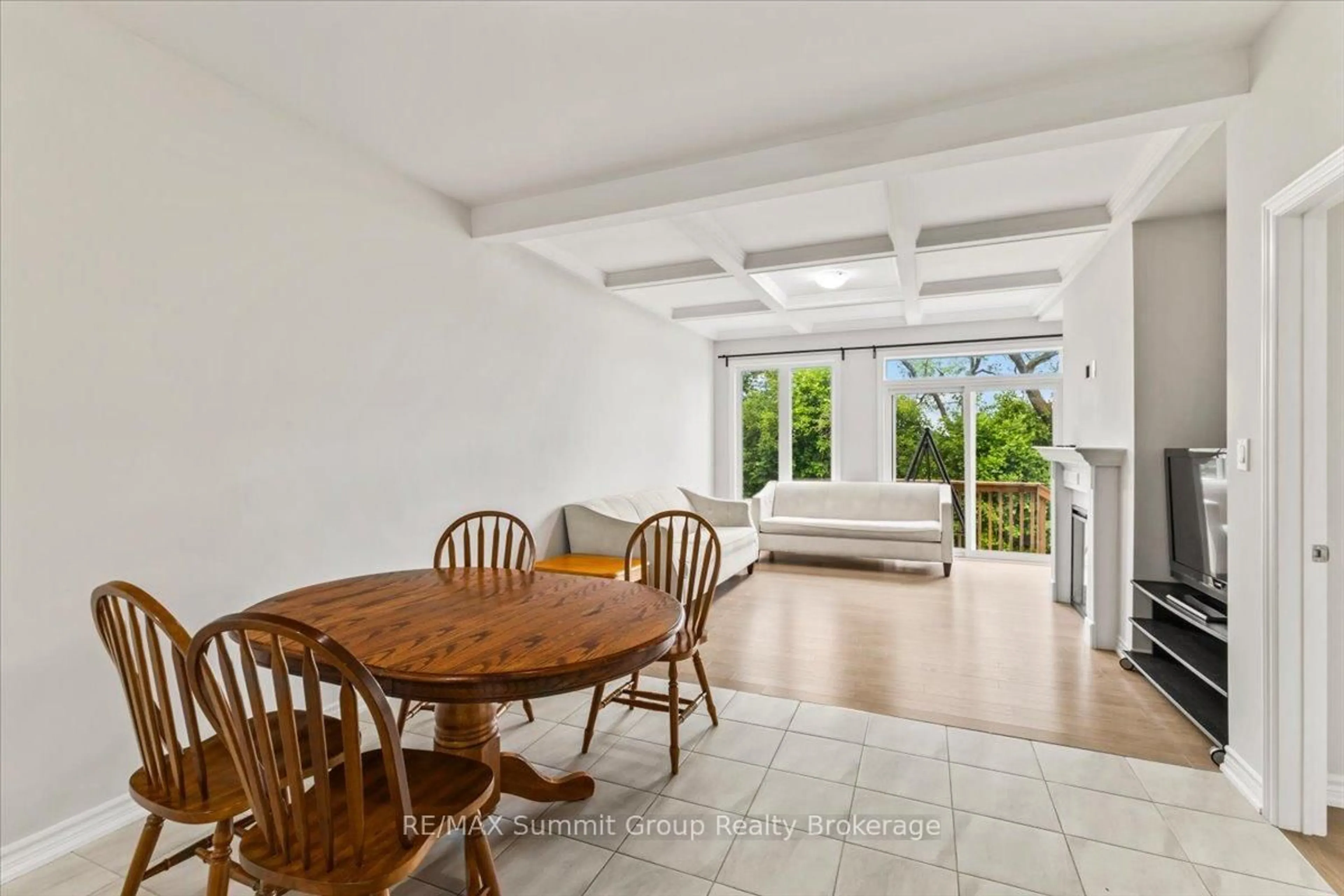 Dining room, unknown for 118 Stonebrook Way, Grey Highlands Ontario N0C 1H0