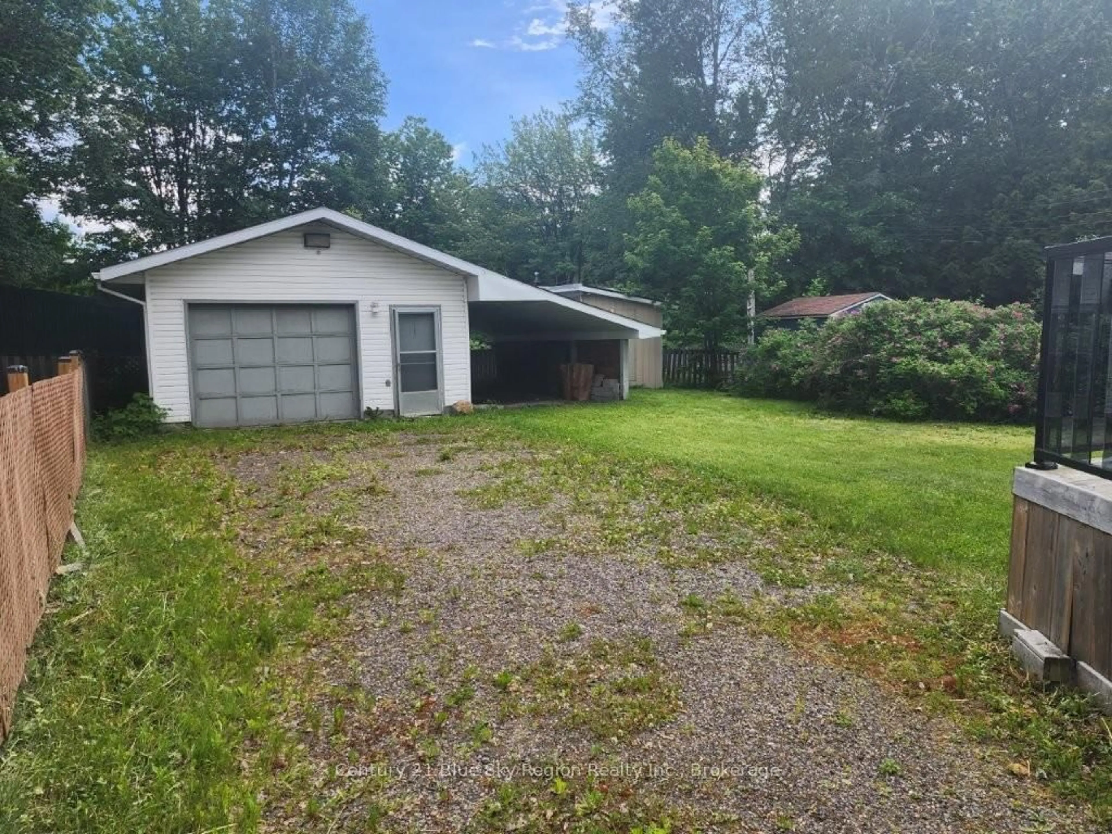 Shed for 677 Tackaberry Dr, North Bay Ontario P1B 8R1