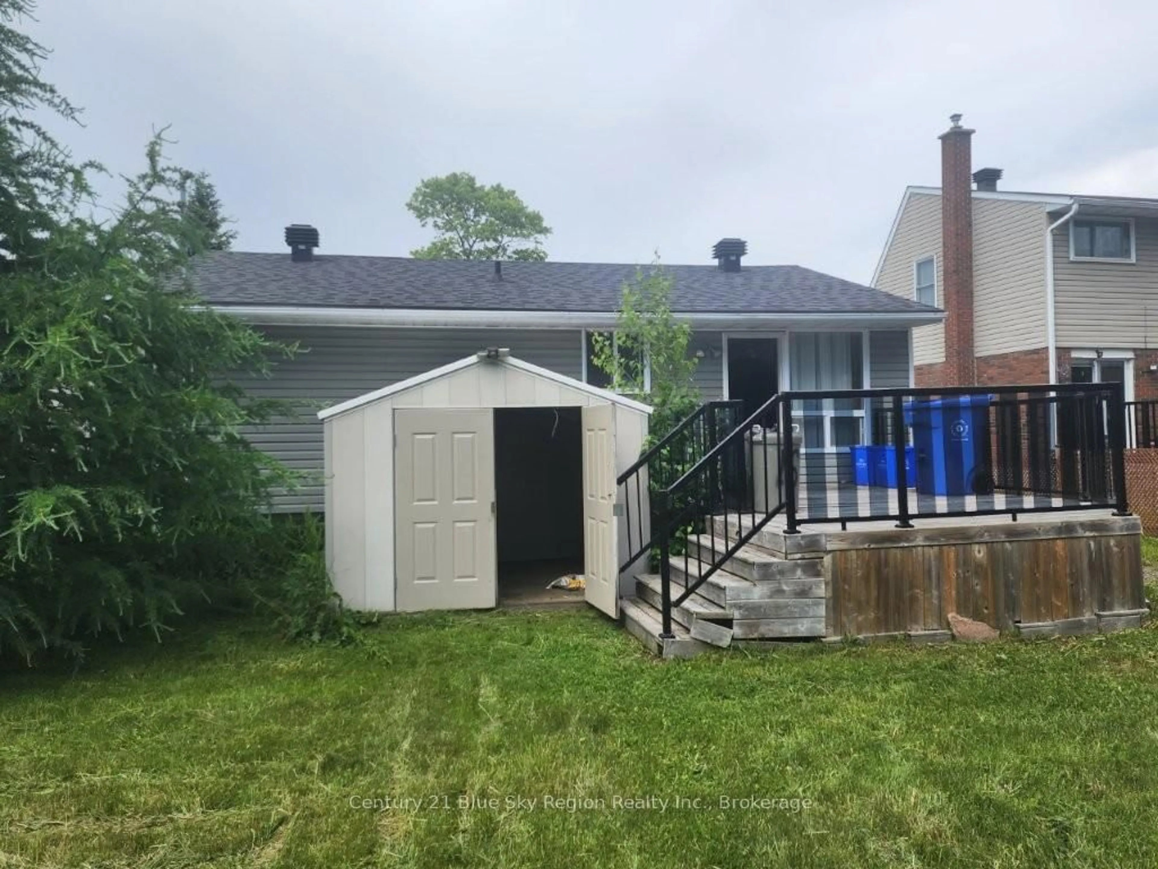 Shed for 677 Tackaberry Dr, North Bay Ontario P1B 8R1