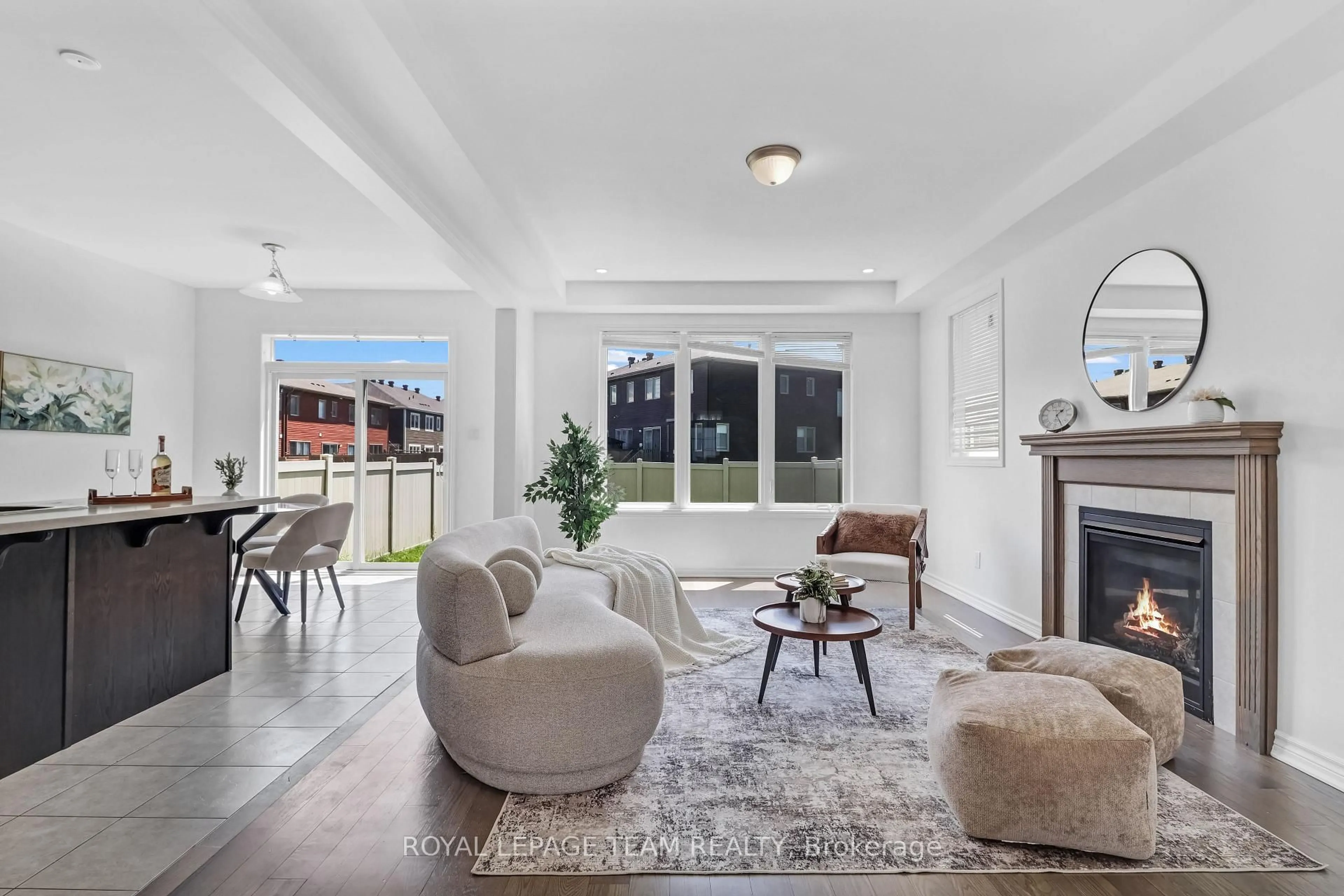 Living room with furniture, unknown for 4852 Abbott St, Stittsville Ontario K2V 0J9