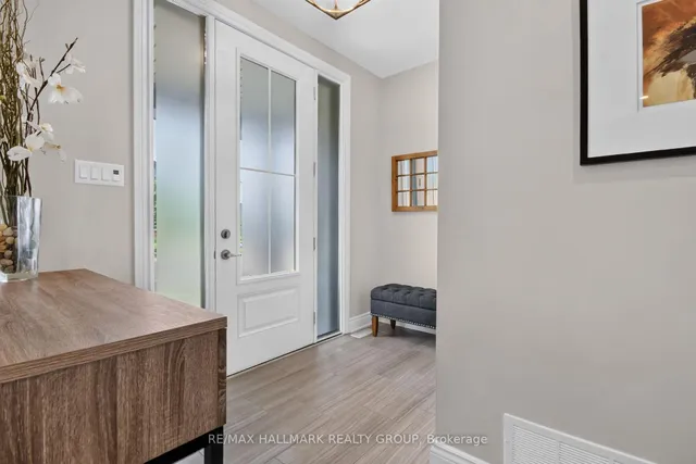 569 Chriscraft Way, Manotick 3