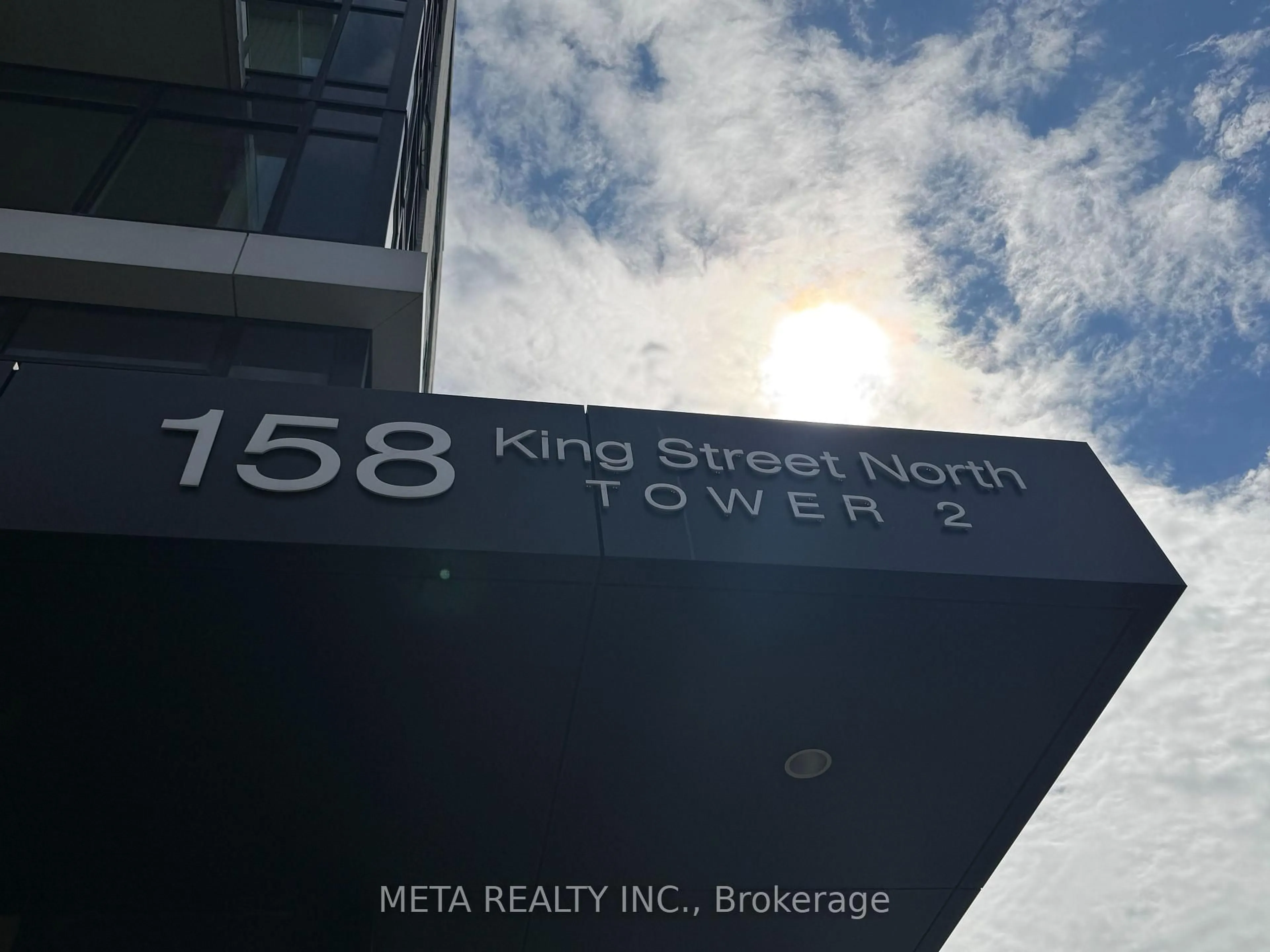 Unknown for 158 King St #1001, Waterloo Ontario N2J 0E5