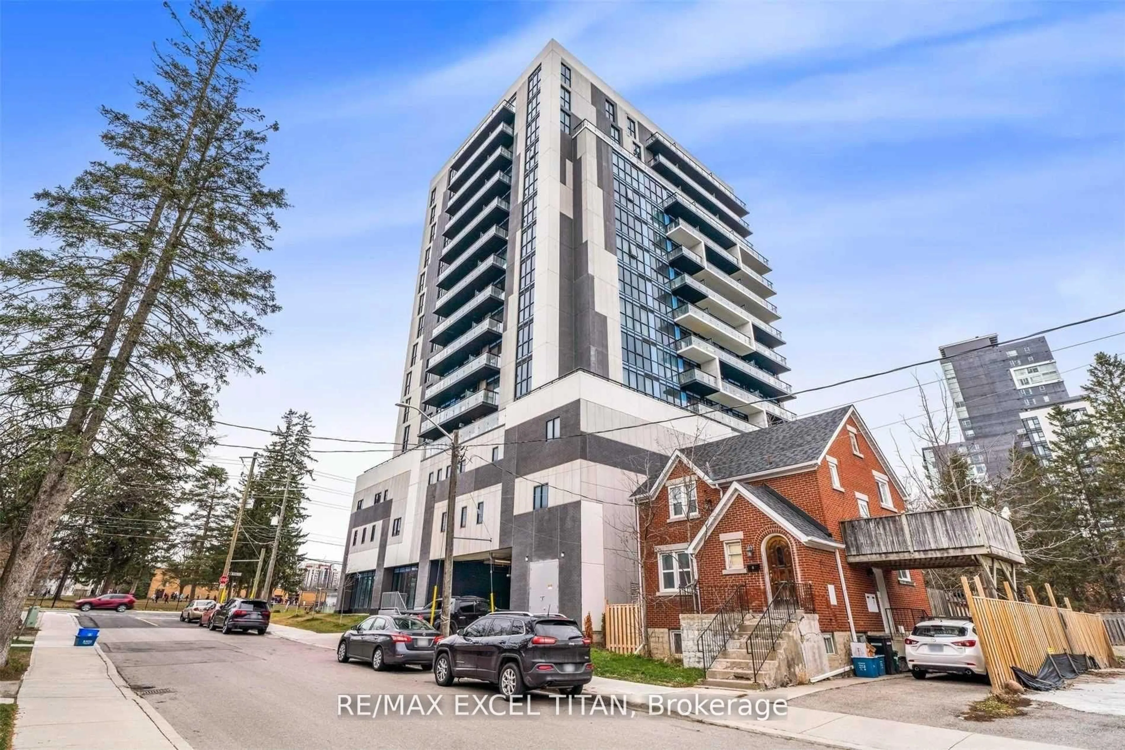A pic from outside/outdoor area/front of a property/back of a property/a pic from drone, building for 128 King St #703, Waterloo Ontario N2J 0E9