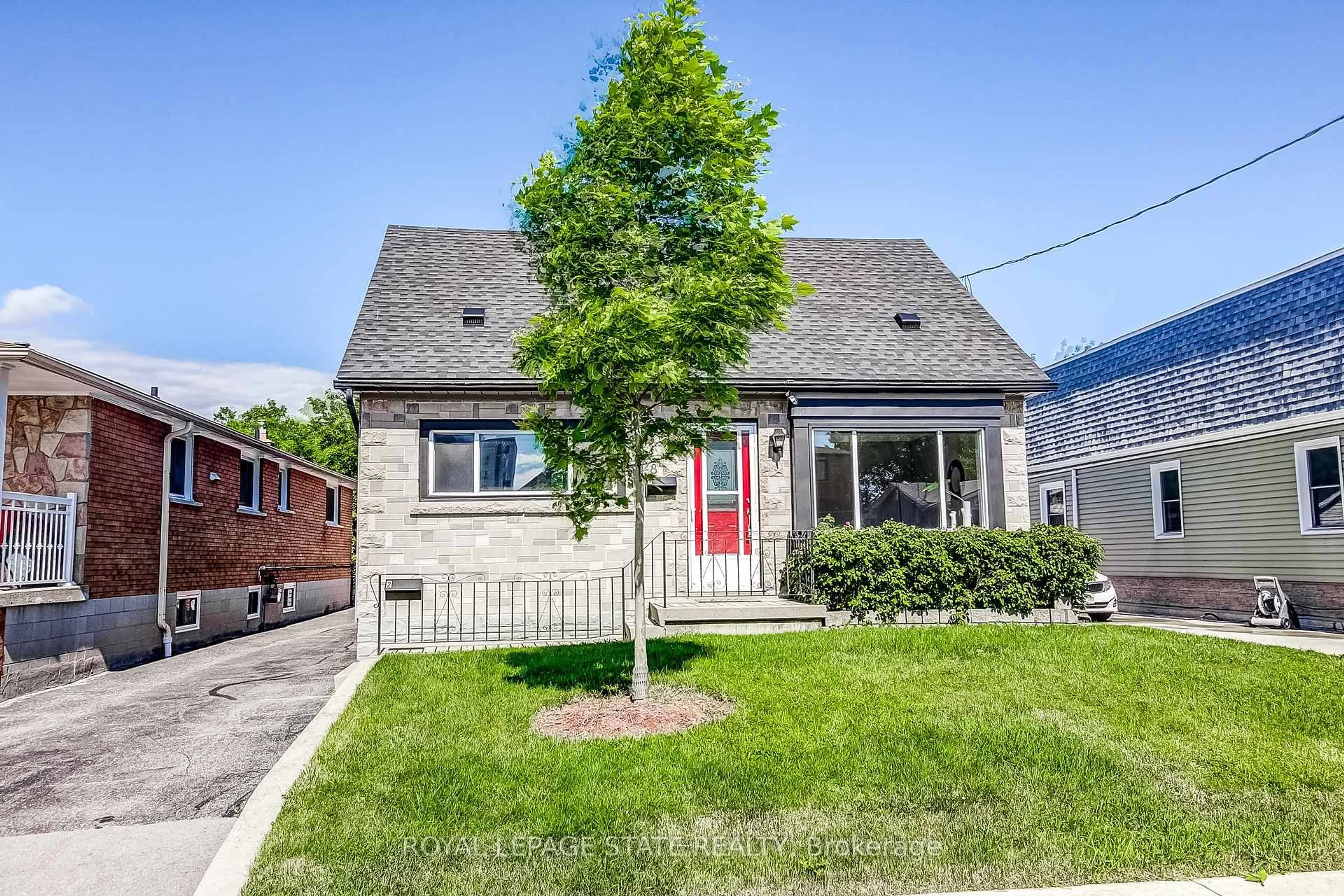 Home with brick exterior material, street for 28 Delena Ave, Hamilton Ontario L8H 1B6
