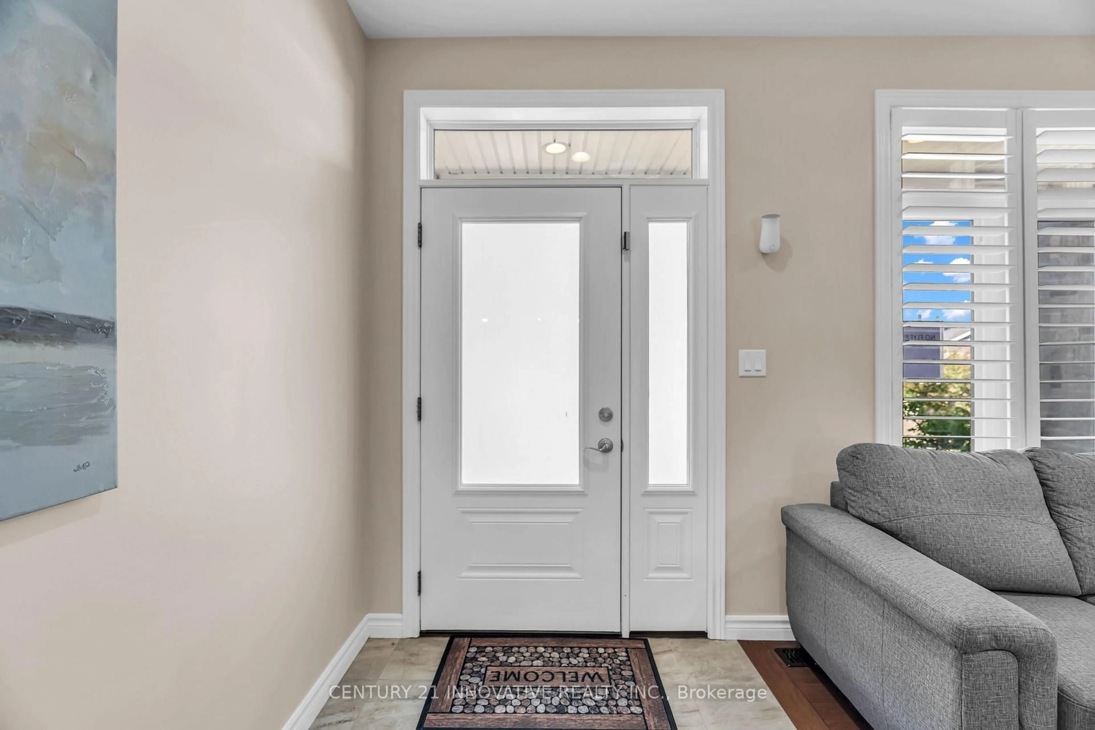 Indoor entryway for 212 Summerset Pl, Chatham-Kent Ontario N7L 0G4