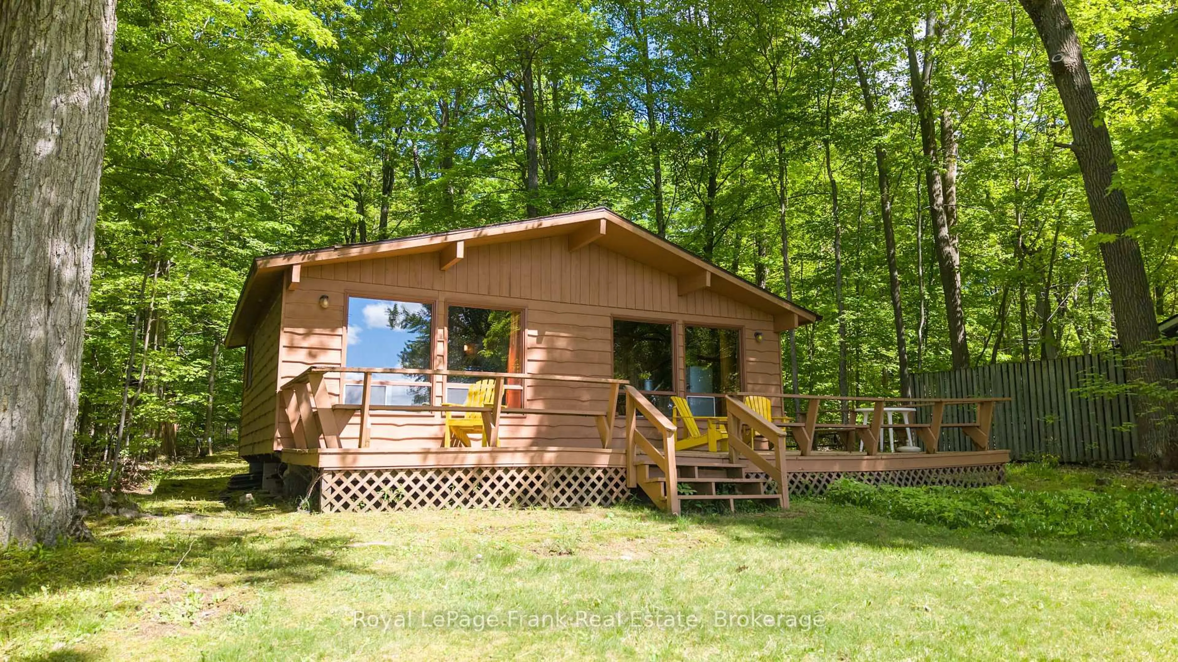 Patio, unknown for 937 Cook Rd, Limoges Ontario K0K 2M0