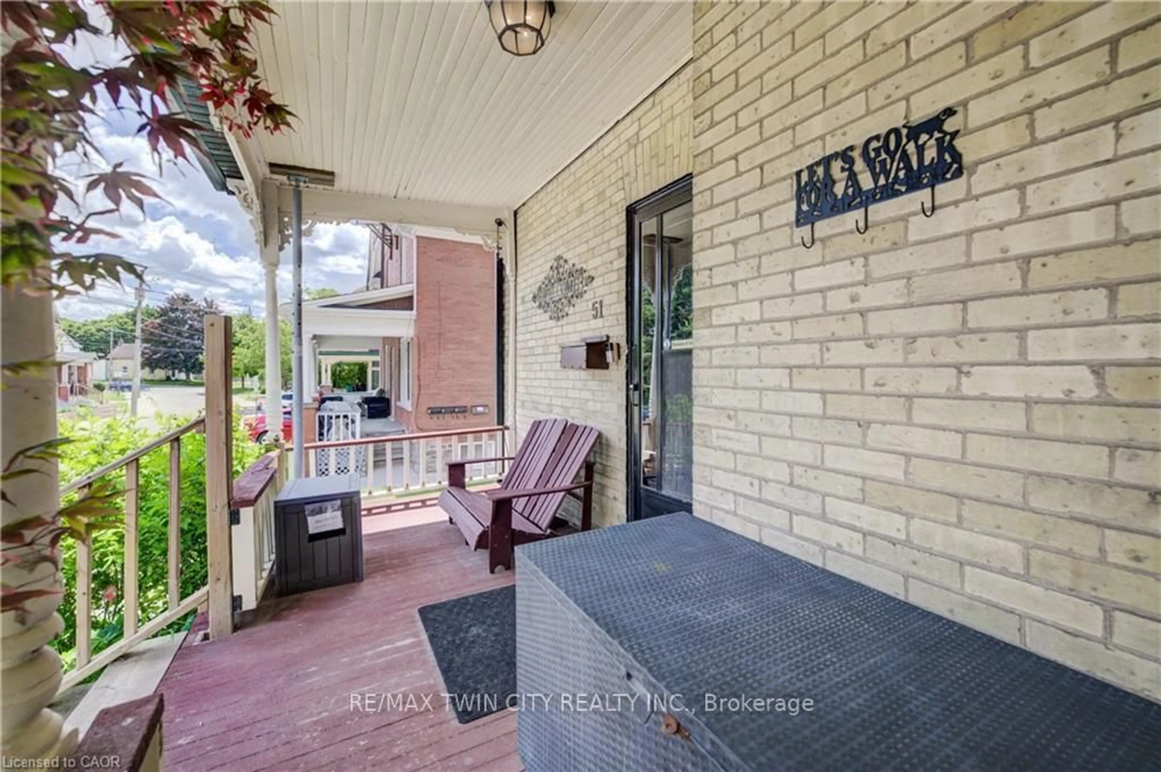 Unknown for 51 IRVIN St, Kitchener Ontario N2H 1K7