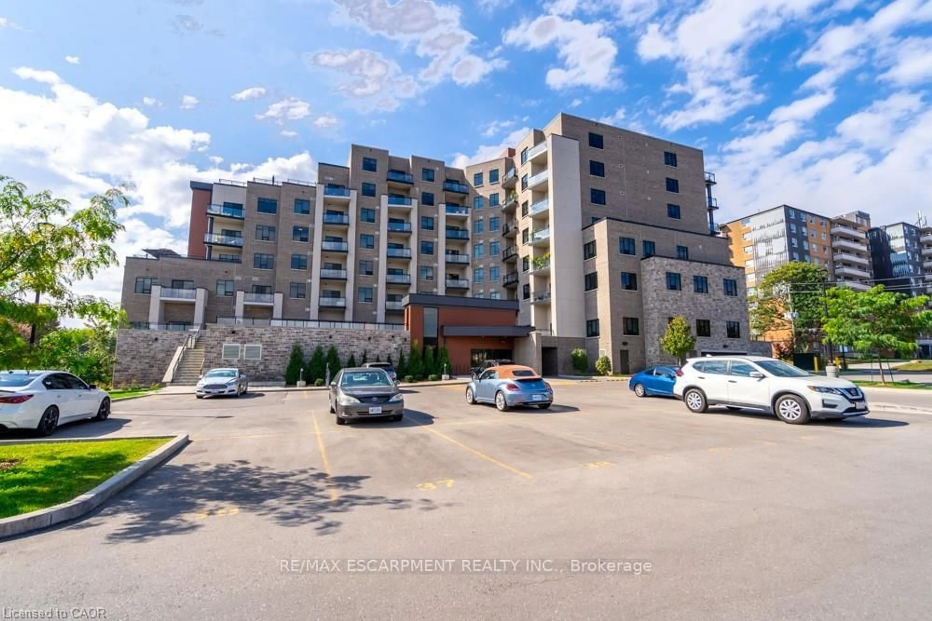 Unknown for 30 Hamilton St #213, Hamilton Ontario L8B 1V8