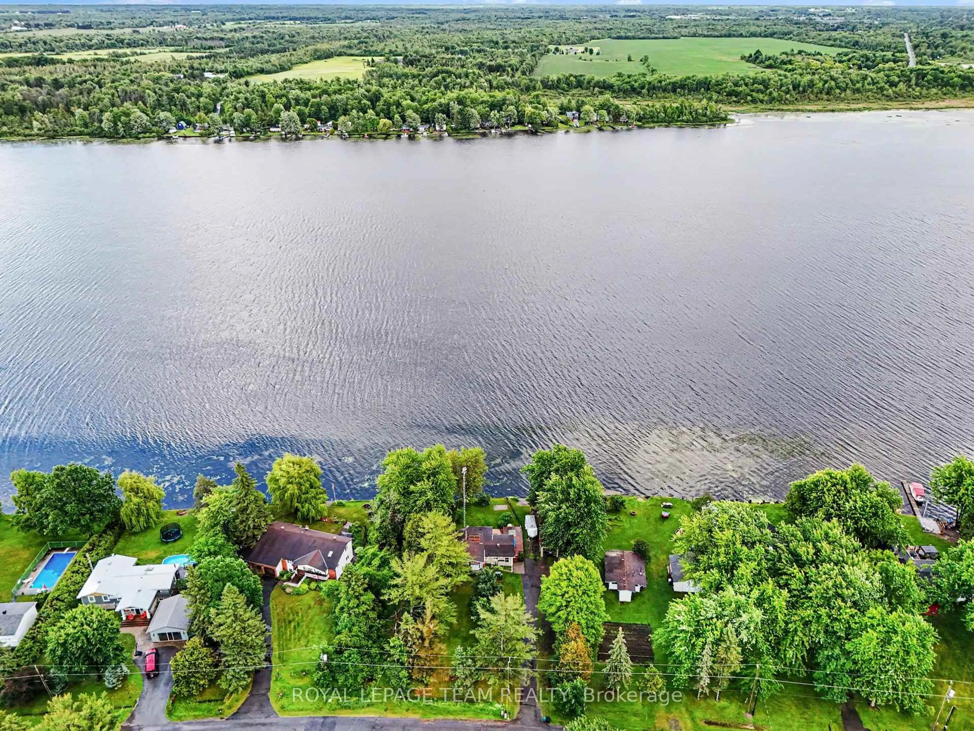 A pic from outside/outdoor area/front of a property/back of a property/a pic from drone, water/lake/river/ocean view for 2466 Fairmile Rd, Kemptville Ontario K0G 1J0