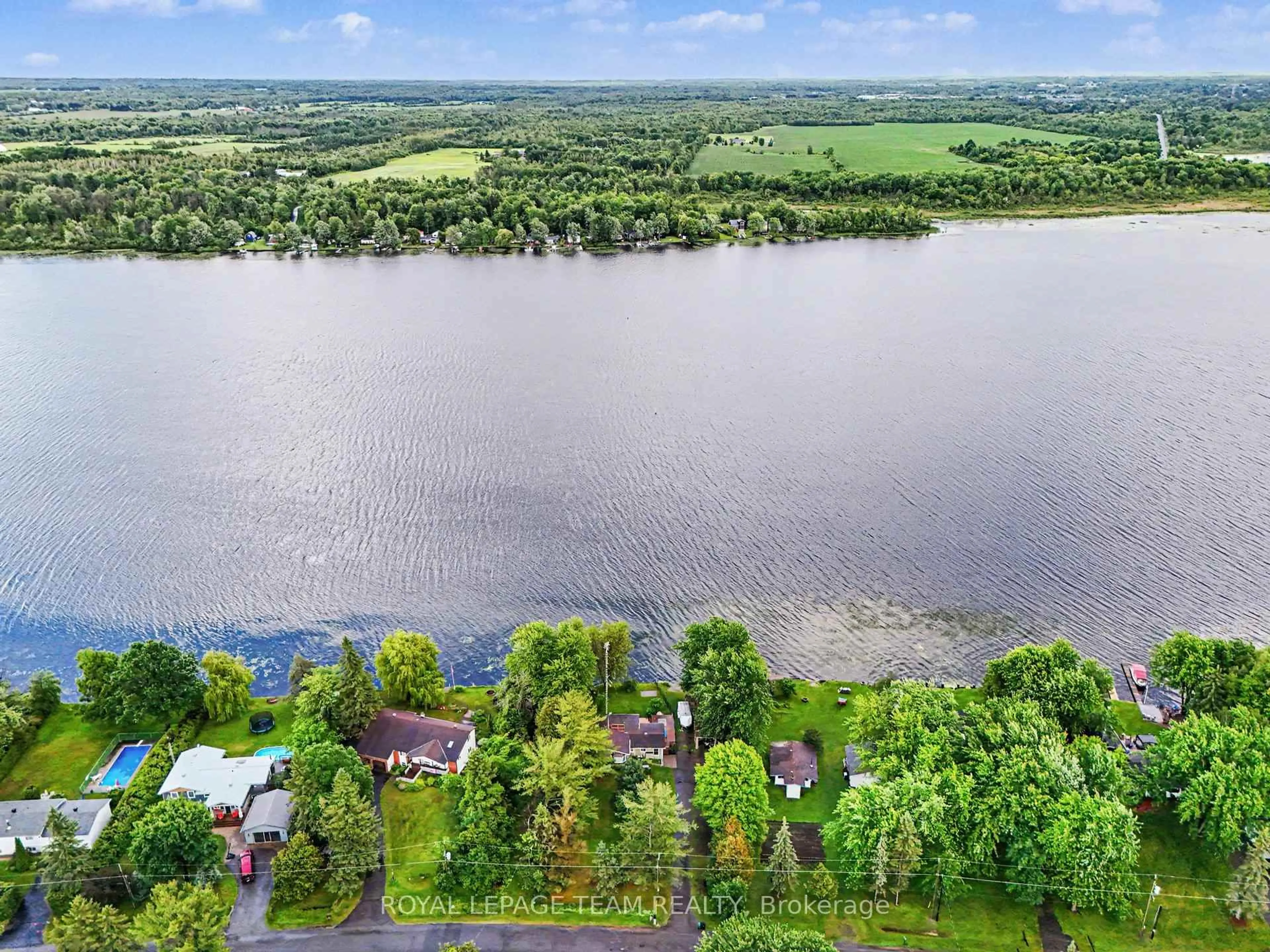 A pic from outside/outdoor area/front of a property/back of a property/a pic from drone, water/lake/river/ocean view for 2466 Fairmile Rd, Kemptville Ontario K0G 1J0