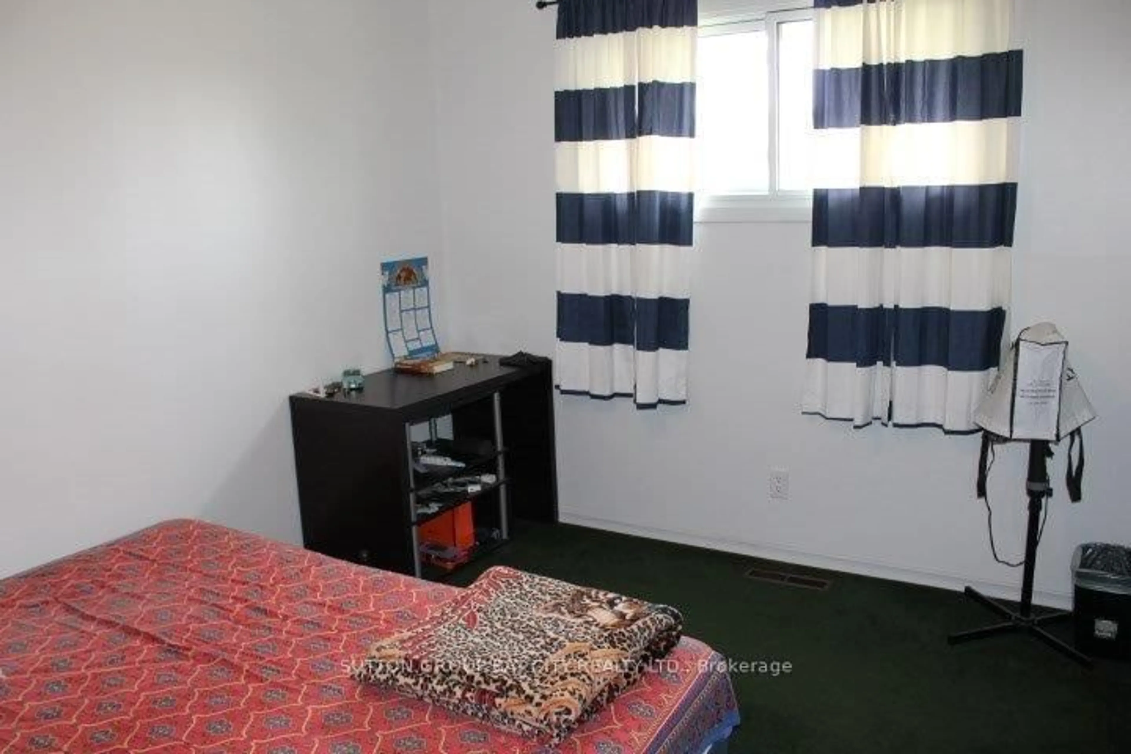 A pic of a room for 2804 Churchill Dr, Thunder Bay Ontario P7A 1G7
