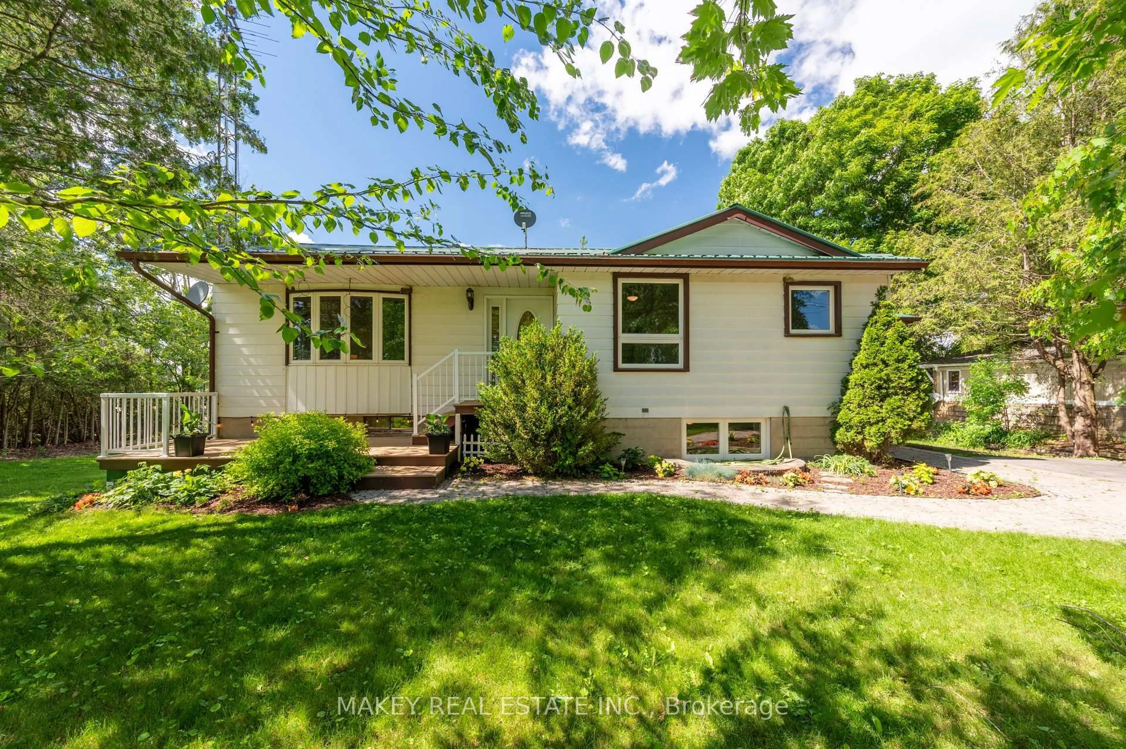 Home with vinyl exterior material, street for 263885 Prouse Rd, South-West Oxford Ontario N0J 1N0