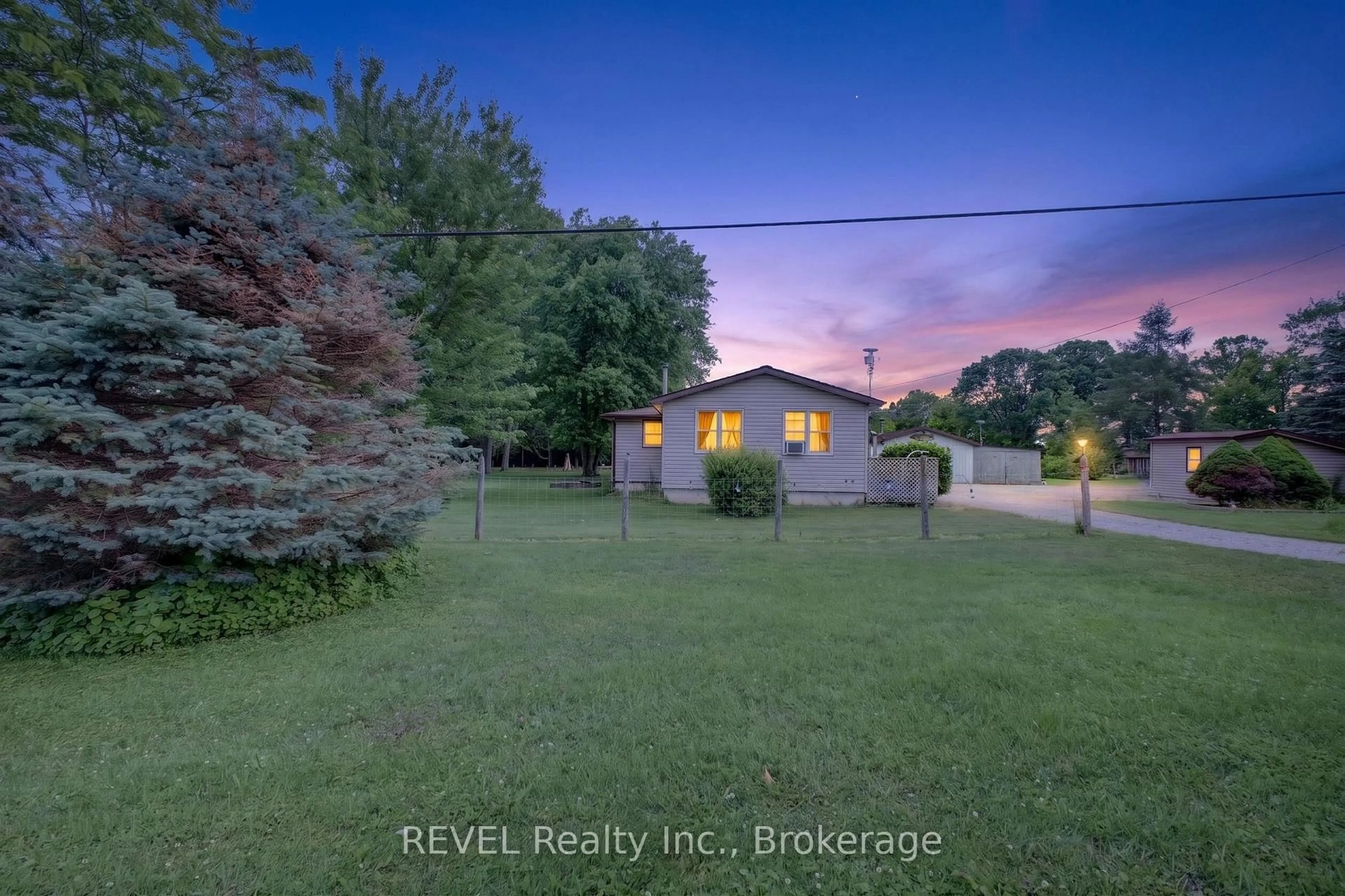 A pic from outside/outdoor area/front of a property/back of a property/a pic from drone, street for 43956 Hwy 3, Wainfleet Ontario L0S 1V0