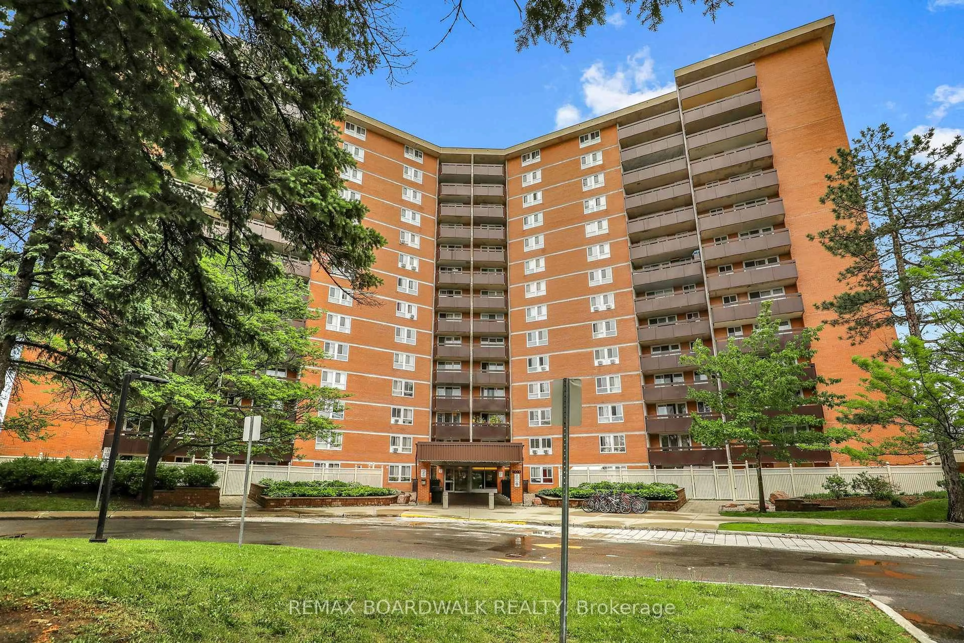 Unknown for 2020 Jasmine Cres #115, Ottawa Ontario K1J 8K5