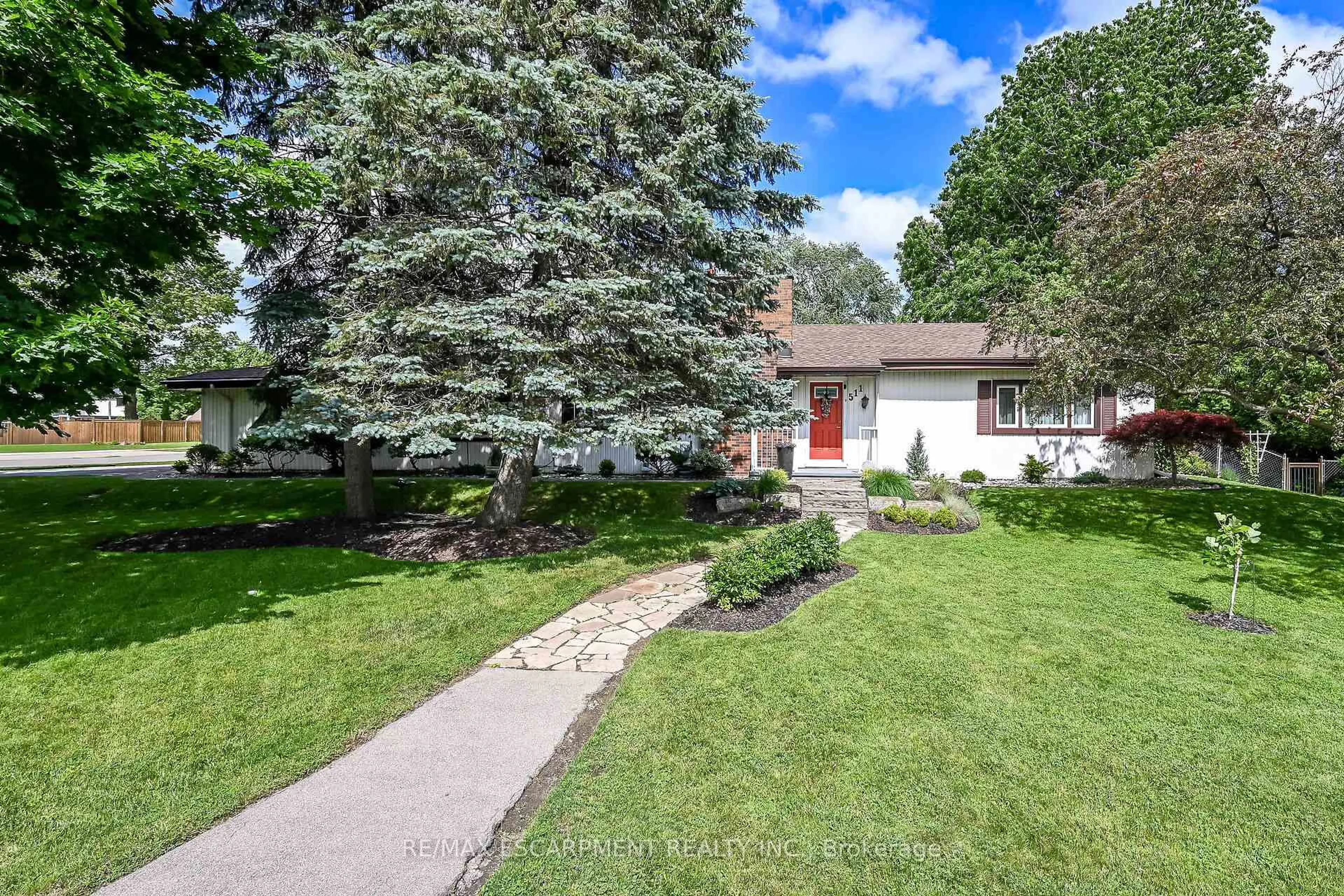 Unknown for 511 FIDDLERS GREEN Rd, Hamilton Ontario L9G 1X3
