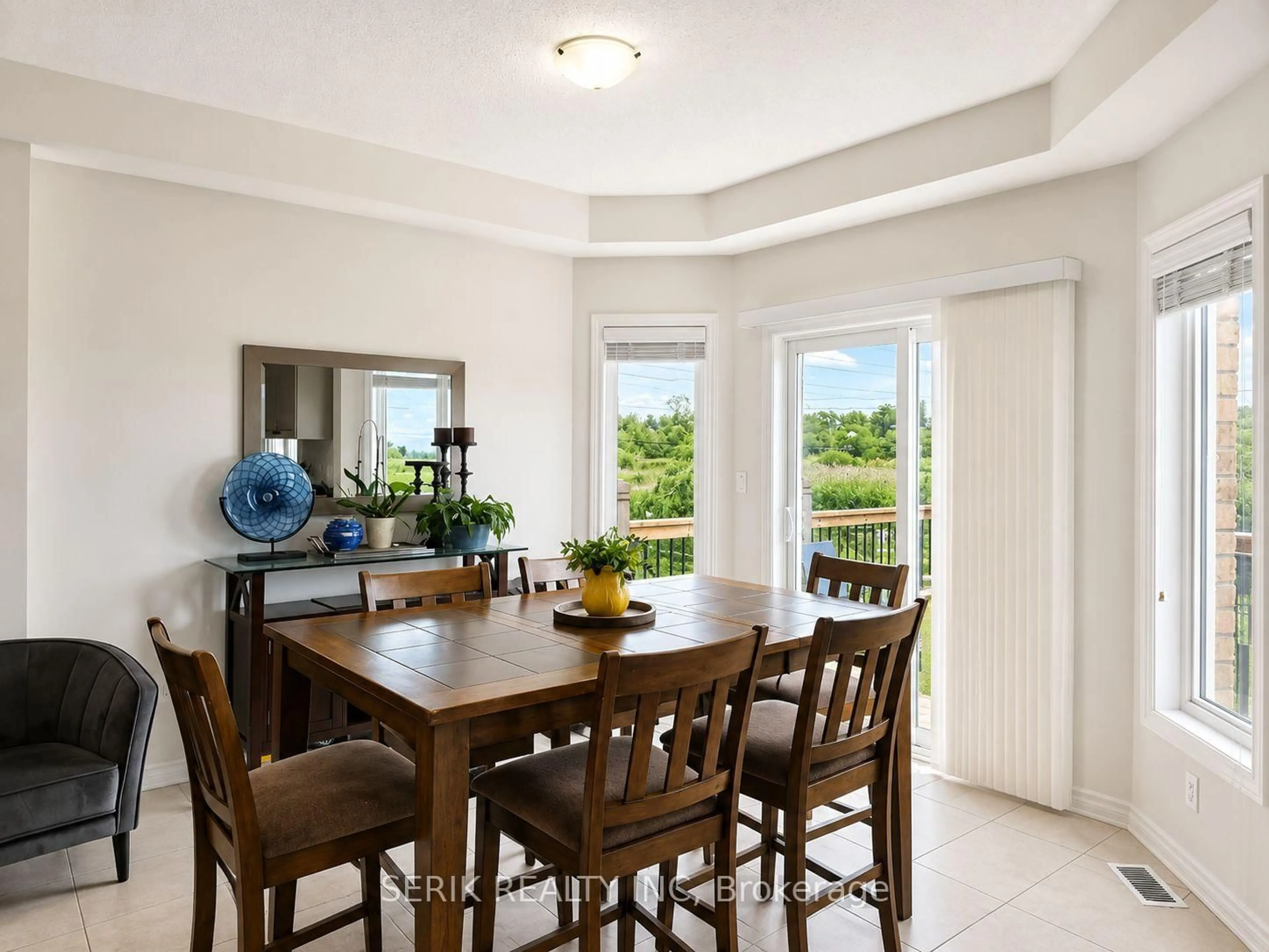 Dining room, ceramic/tile floor for 16 Palace St, Thorold Ontario L2V 0J6