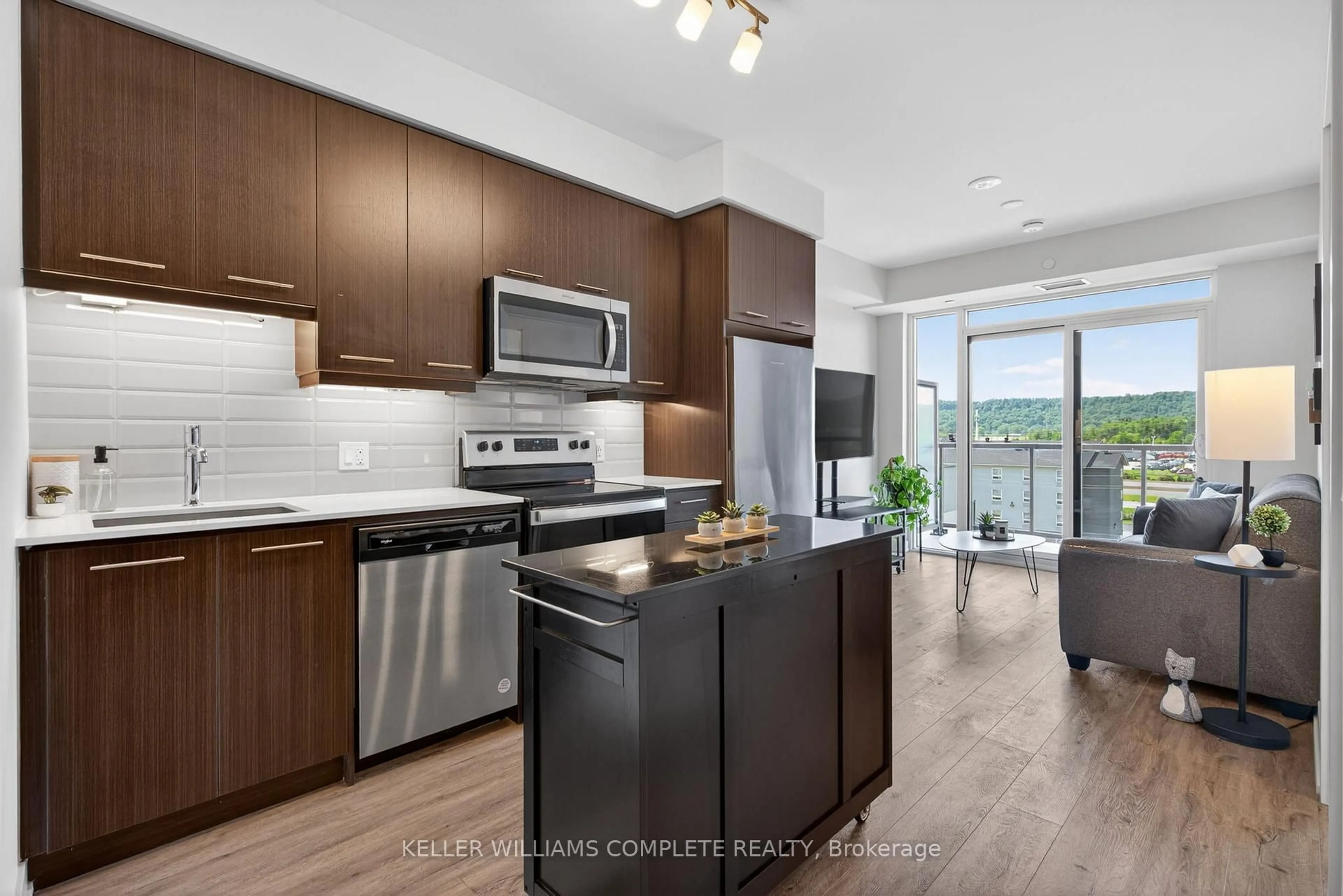 Open concept kitchen, unknown for 385 Winston Rd #Unit 501, Grimsby Ontario L3M 4E8