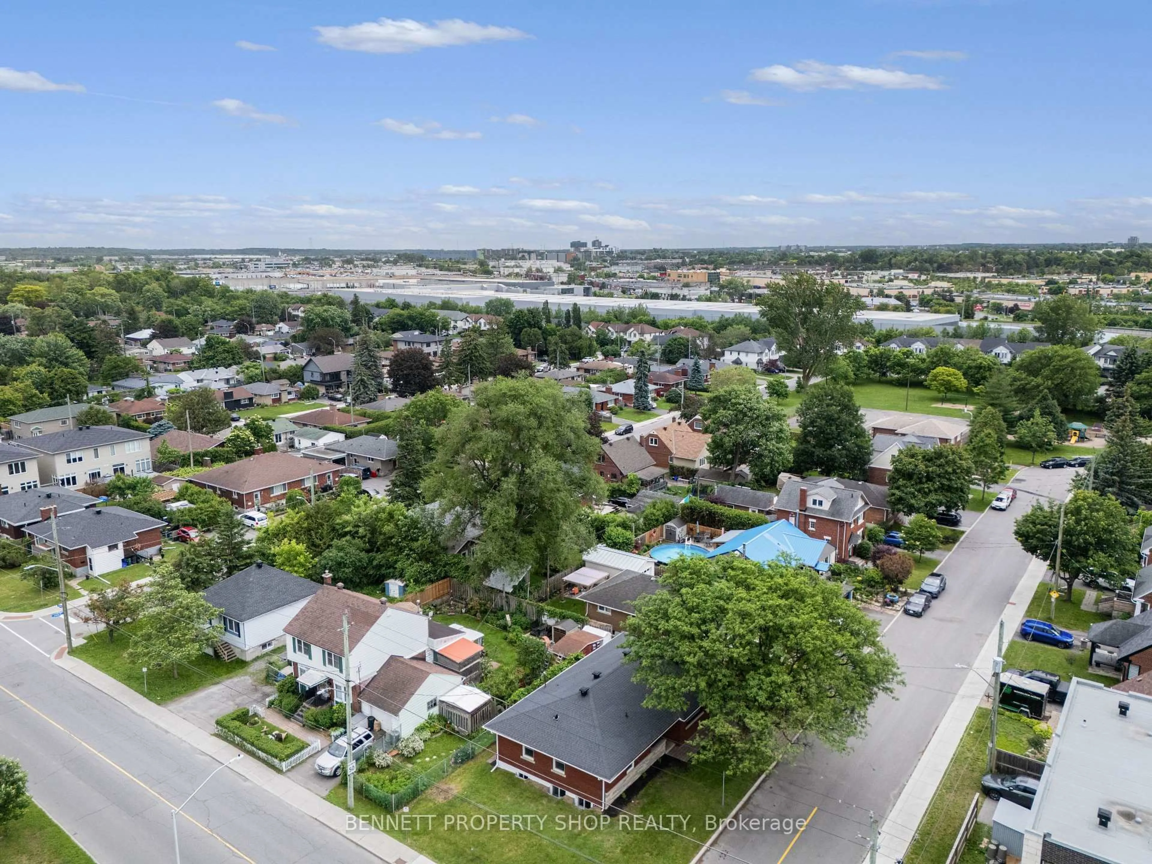A pic from outside/outdoor area/front of a property/back of a property/a pic from drone, water/lake/river/ocean view for 1305 Avenue N Ave, Ottawa Ontario K1G 0A7