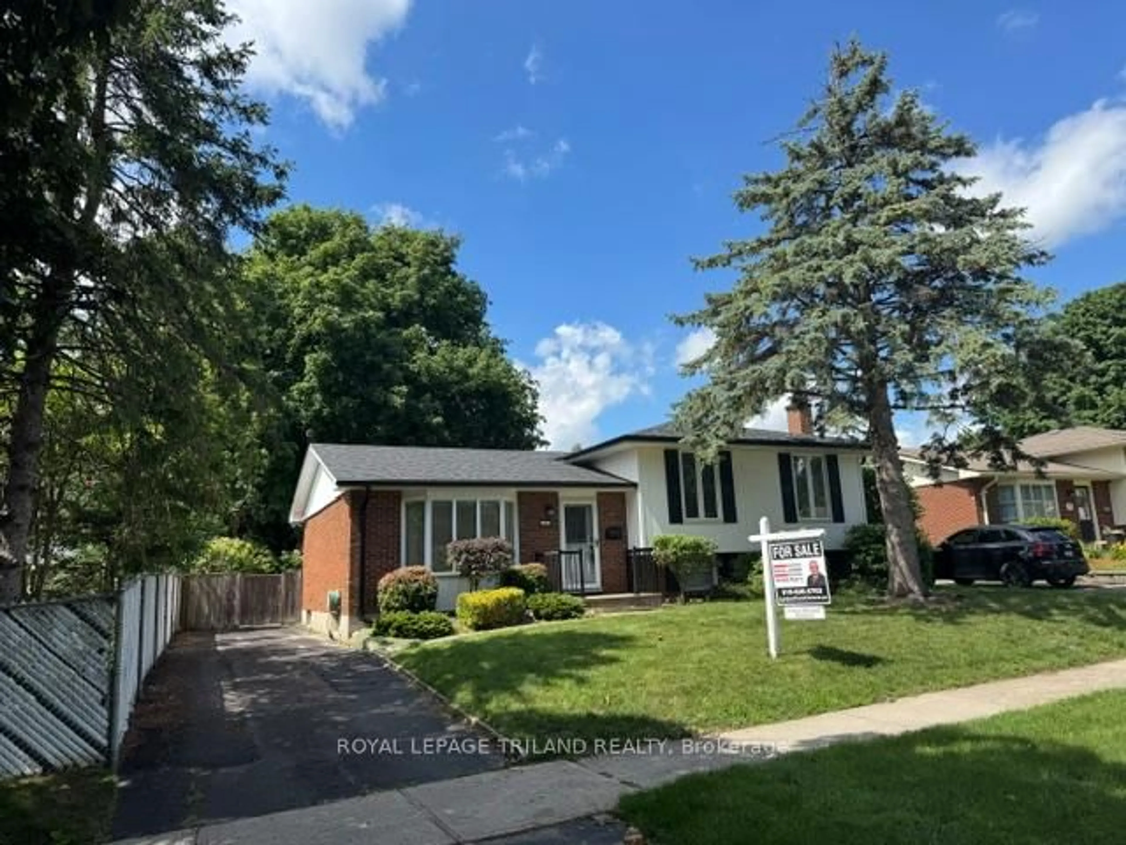 Home with brick exterior material, street for 85 Mctaggart Cres, London North Ontario N5X 2E2