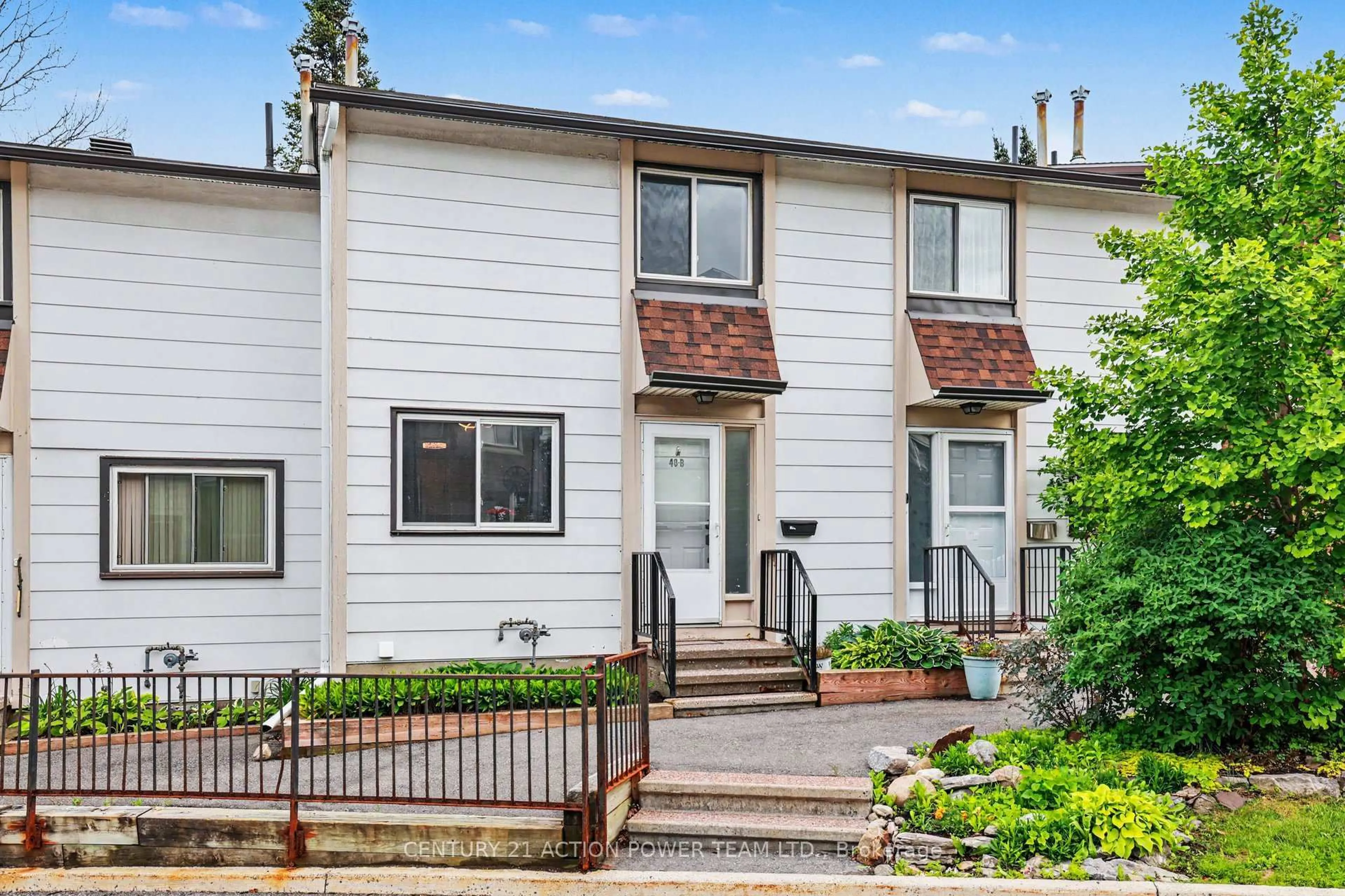 Home with vinyl exterior material, street for 48 Sumac St #76, Ottawa Ontario K1J 6P7