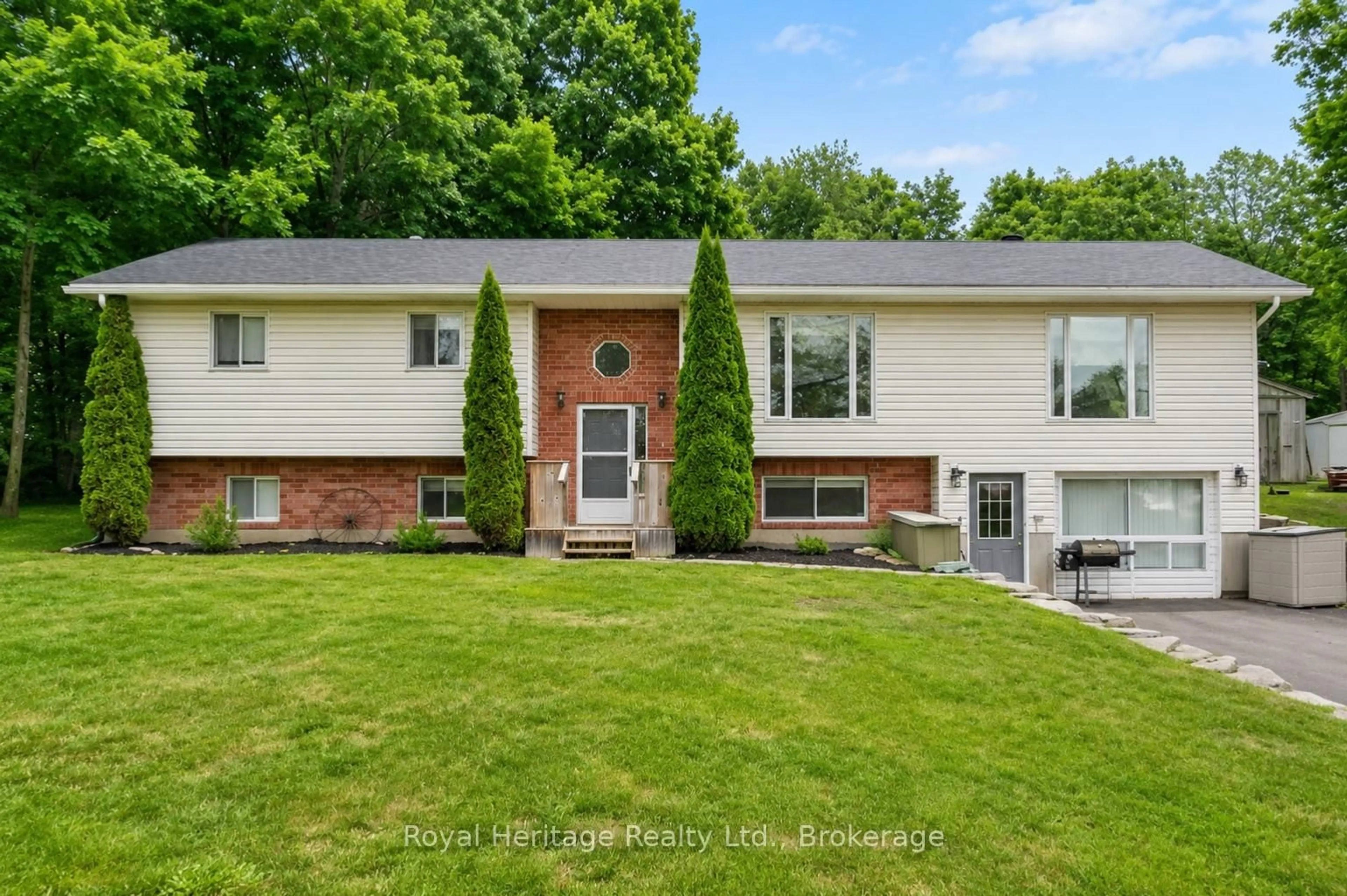 Home with vinyl exterior material, street for 93 Tannery Rd, Madoc Ontario K0K 2K0