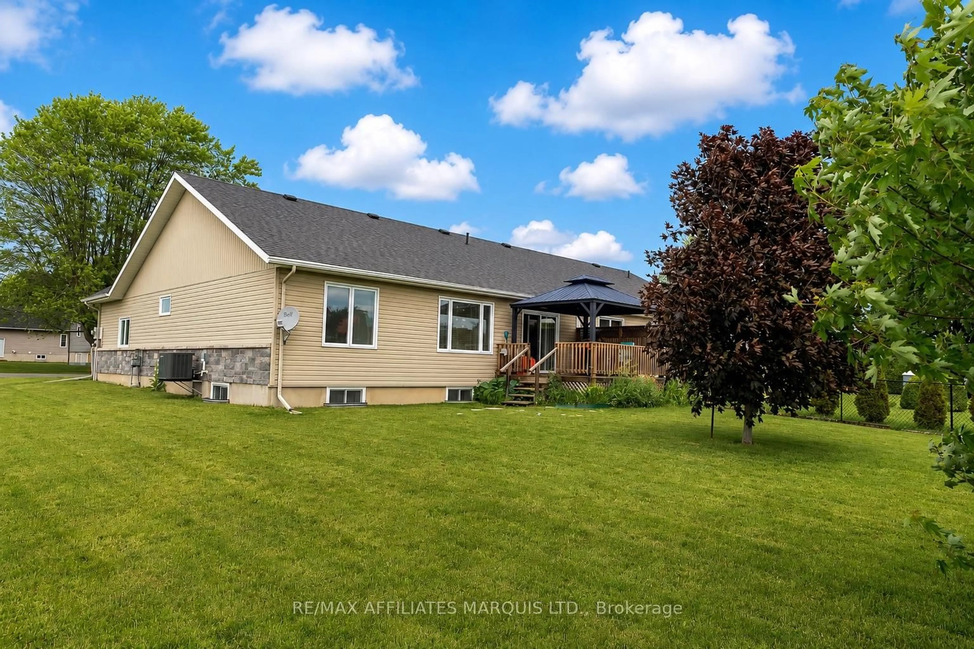 A pic from outside/outdoor area/front of a property/back of a property/a pic from drone, water/lake/river/ocean view for 23B Caldwell Dr, South Dundas Ontario K0E 1K0