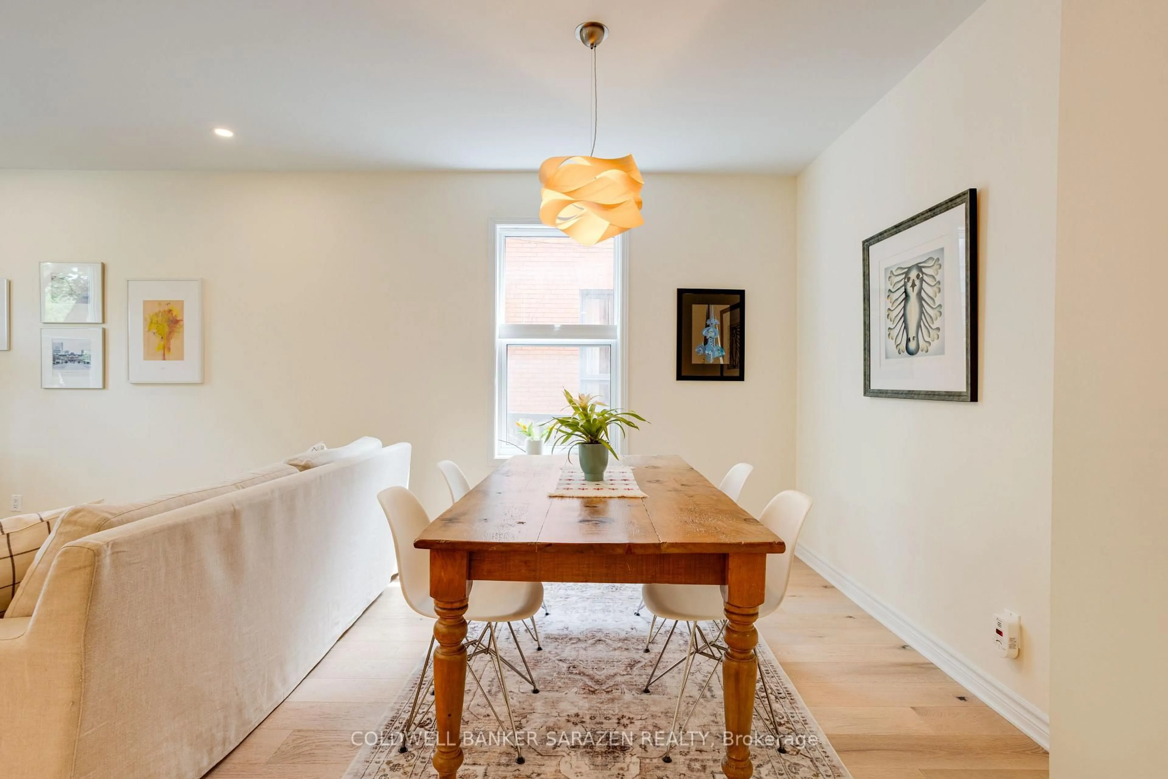 Dining room, wood/laminate floor for 158 Primrose Ave, Ottawa Ontario K1R 6M5