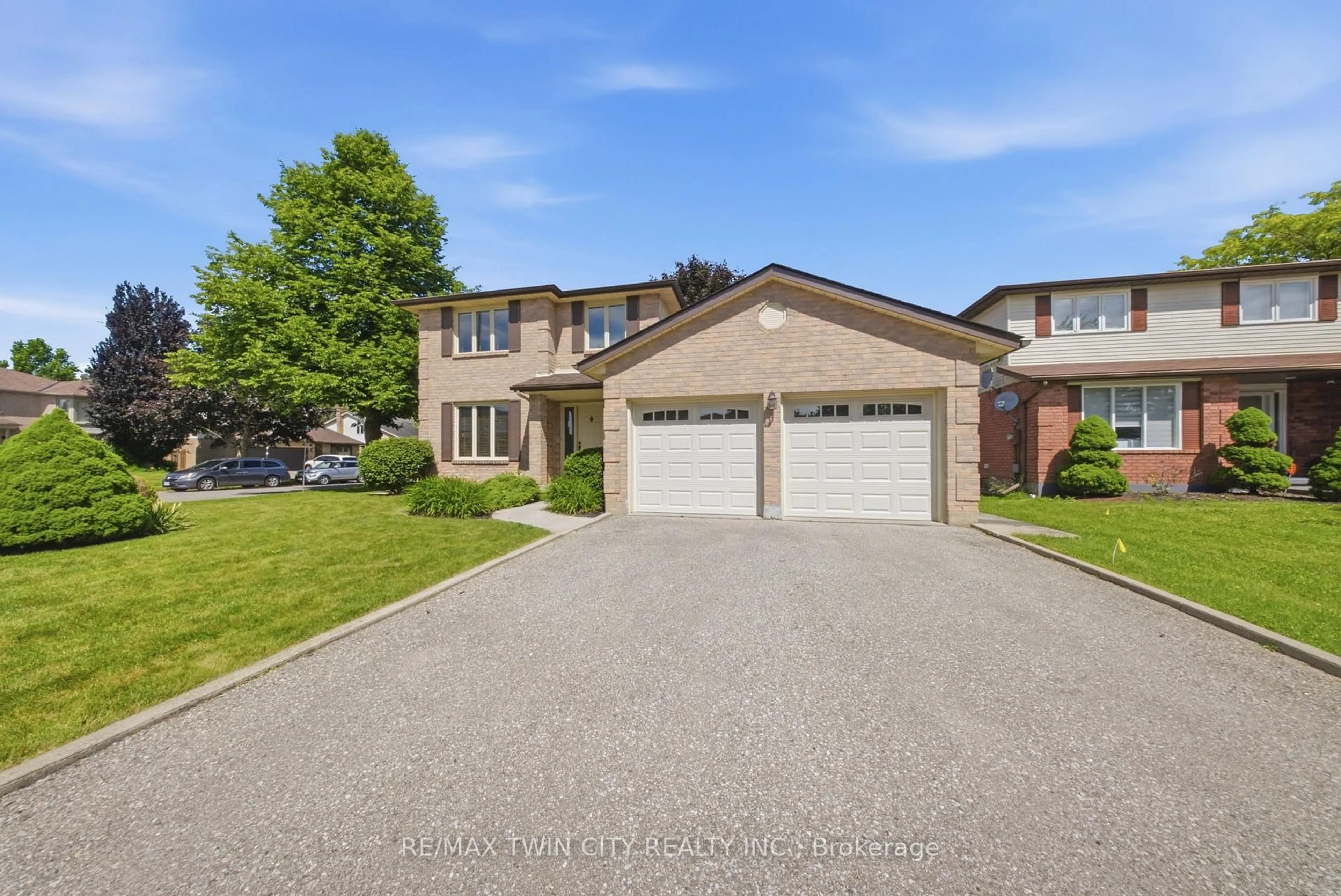 Unknown for 22 Colonial Cres, Brantford Ontario N3R 7M7