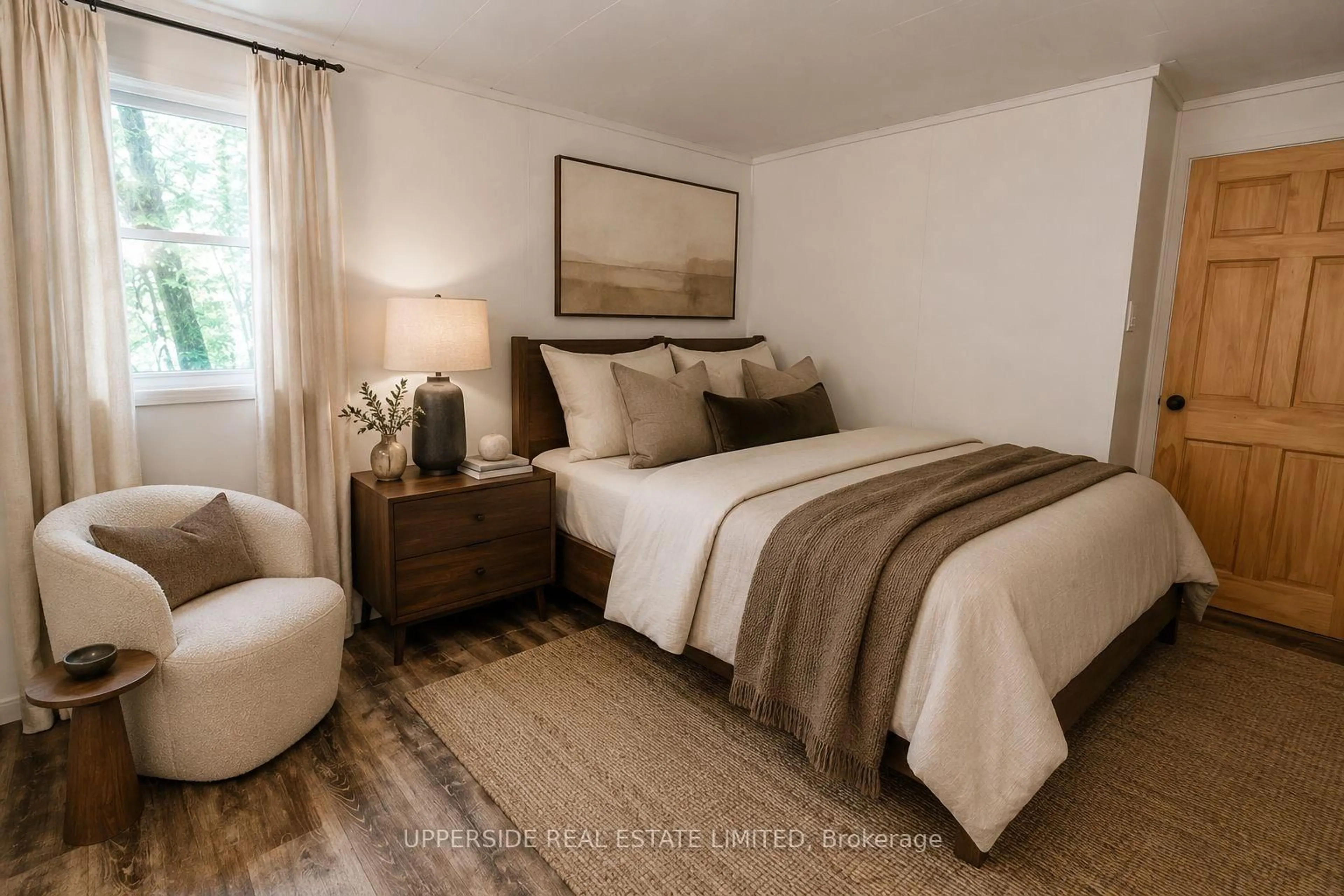 Bedroom with bed, unknown for 1040 OAK Rd, Gravenhurst Ontario P0E 1G0