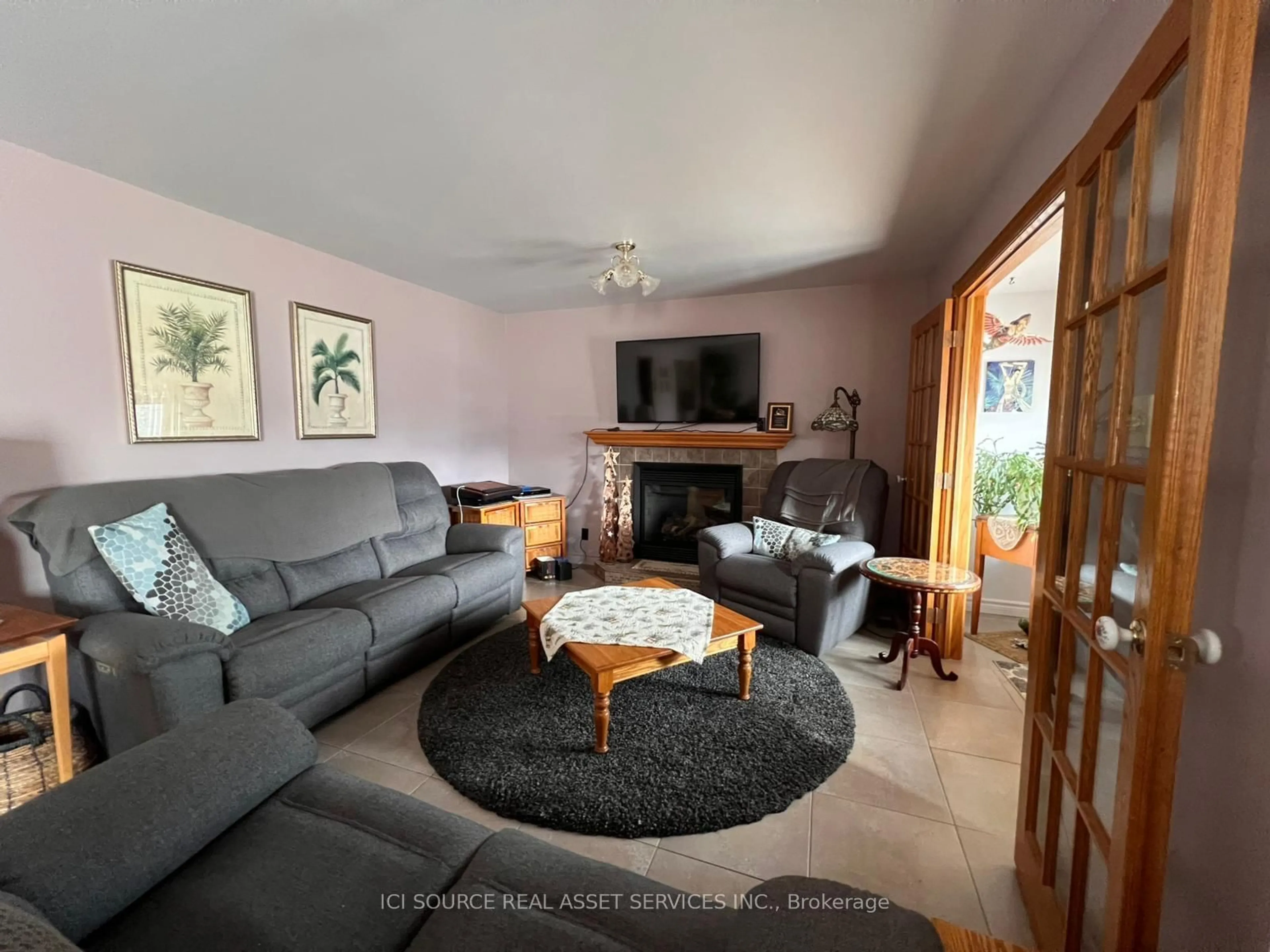 Living room with furniture, unknown for 27 Superior Ave, Terrace Bay Ontario P0T 2W0