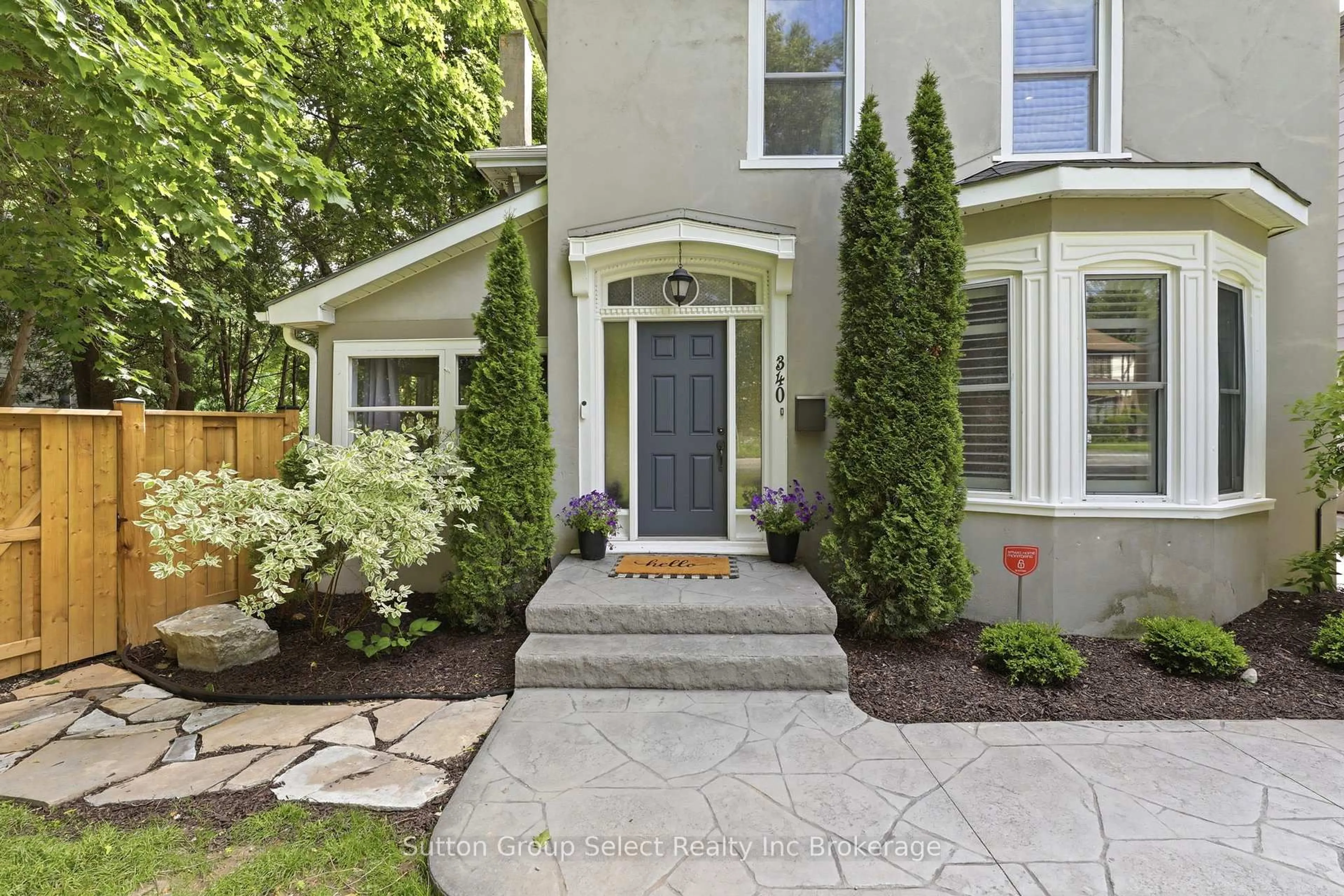 Indoor entryway for 340 Ridout St, London South Ontario N6C 3Z3