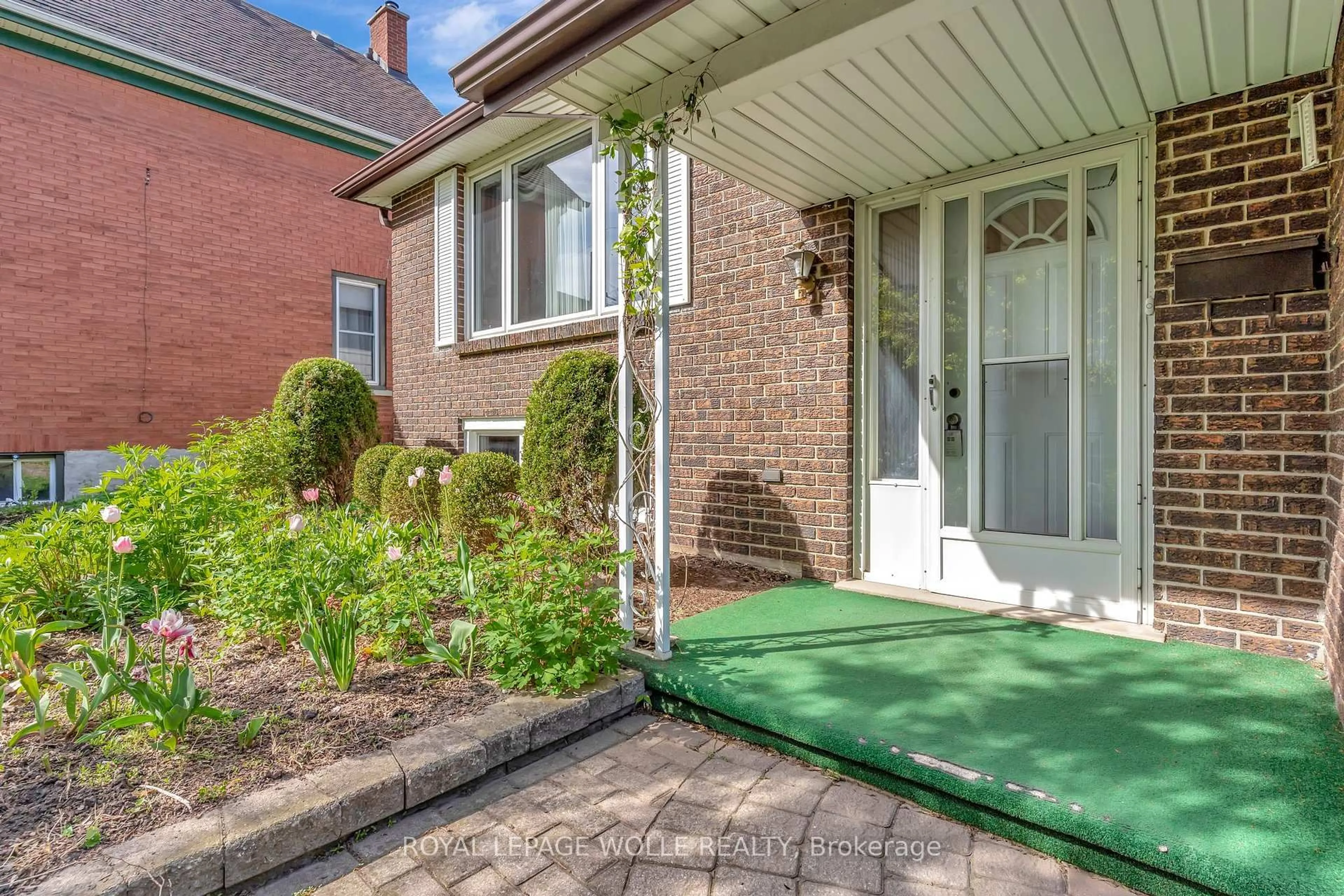 Unknown for 73 Brunswick Ave, Kitchener Ontario N2H 4E7