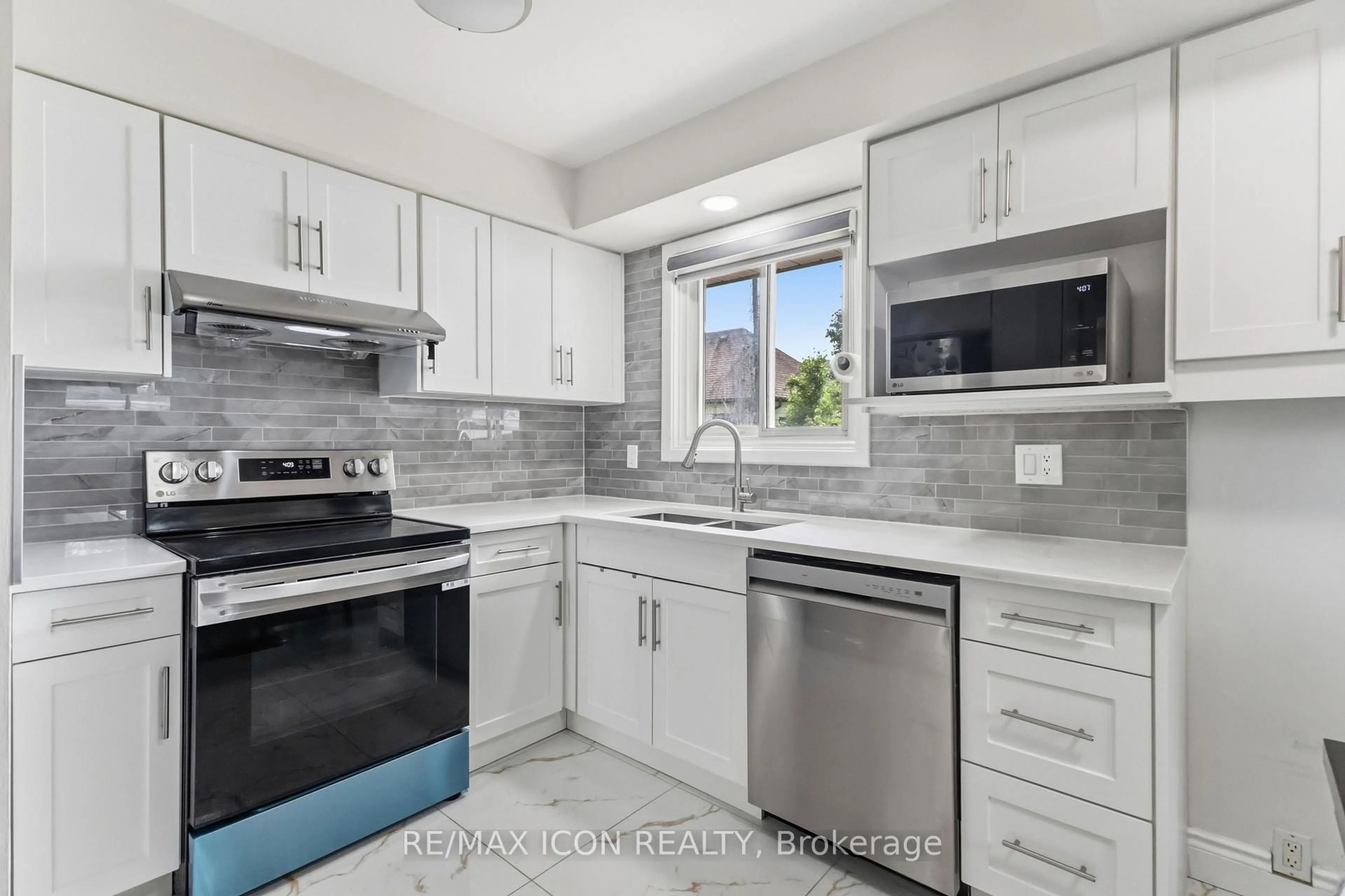 Unknown for 145 Gladstone Ave, London South Ontario N5Z 3R7