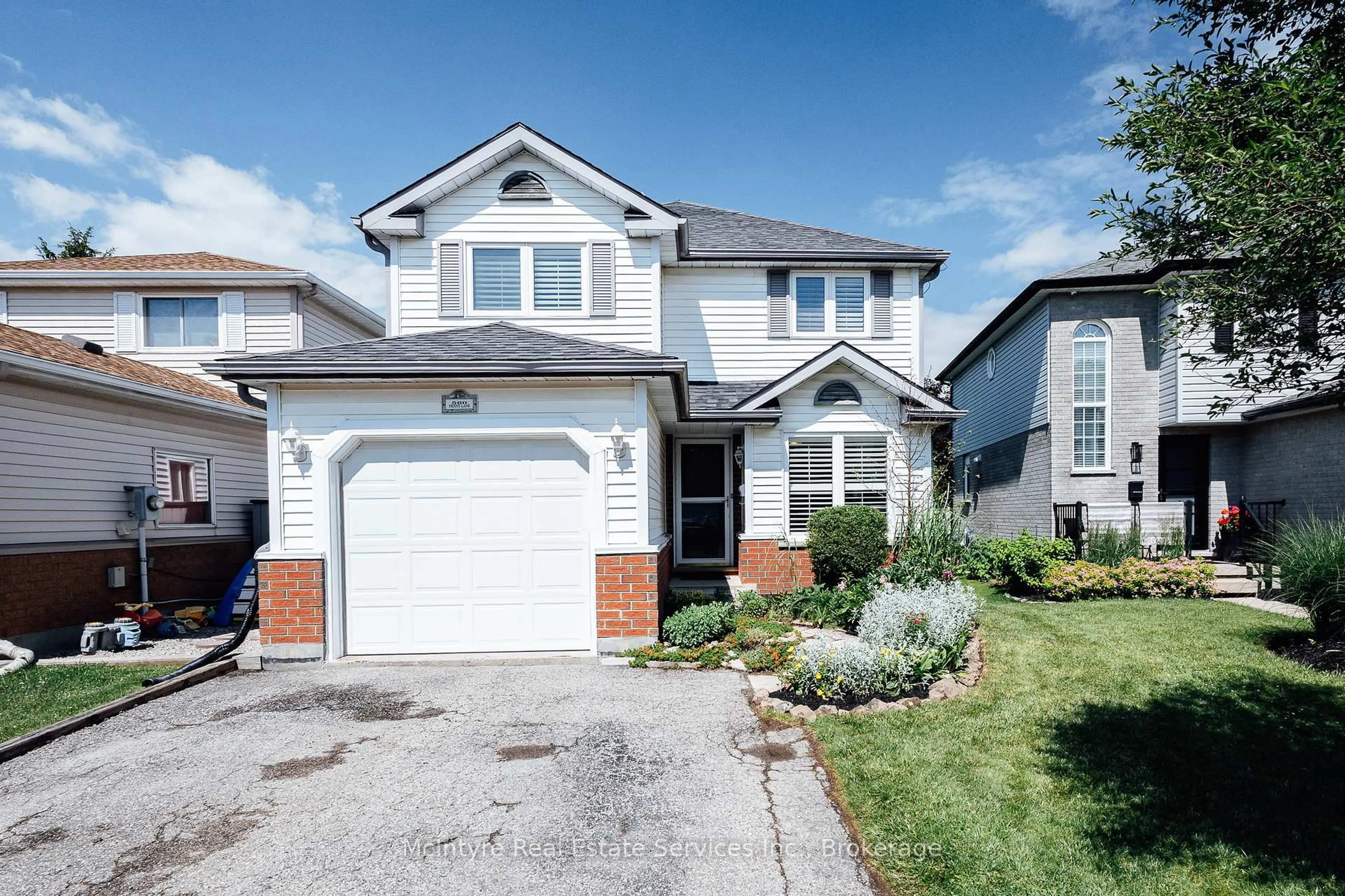 Home with vinyl exterior material, street for 560 Penny Lane, Waterloo Ontario N2T 2L3