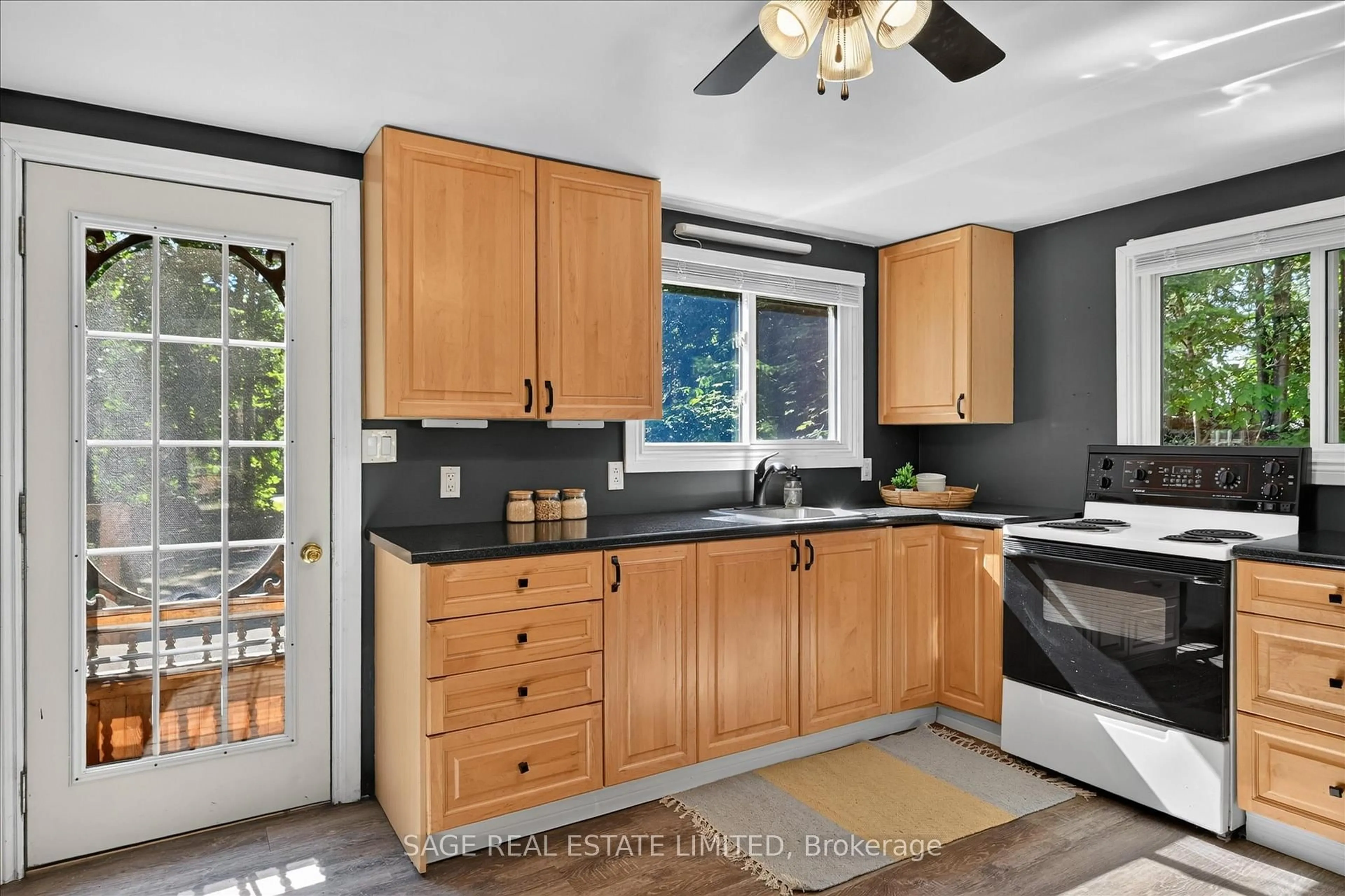 Standard kitchen, unknown for 420 Edwina Dr, Trent Lakes Ontario K0M 1A0